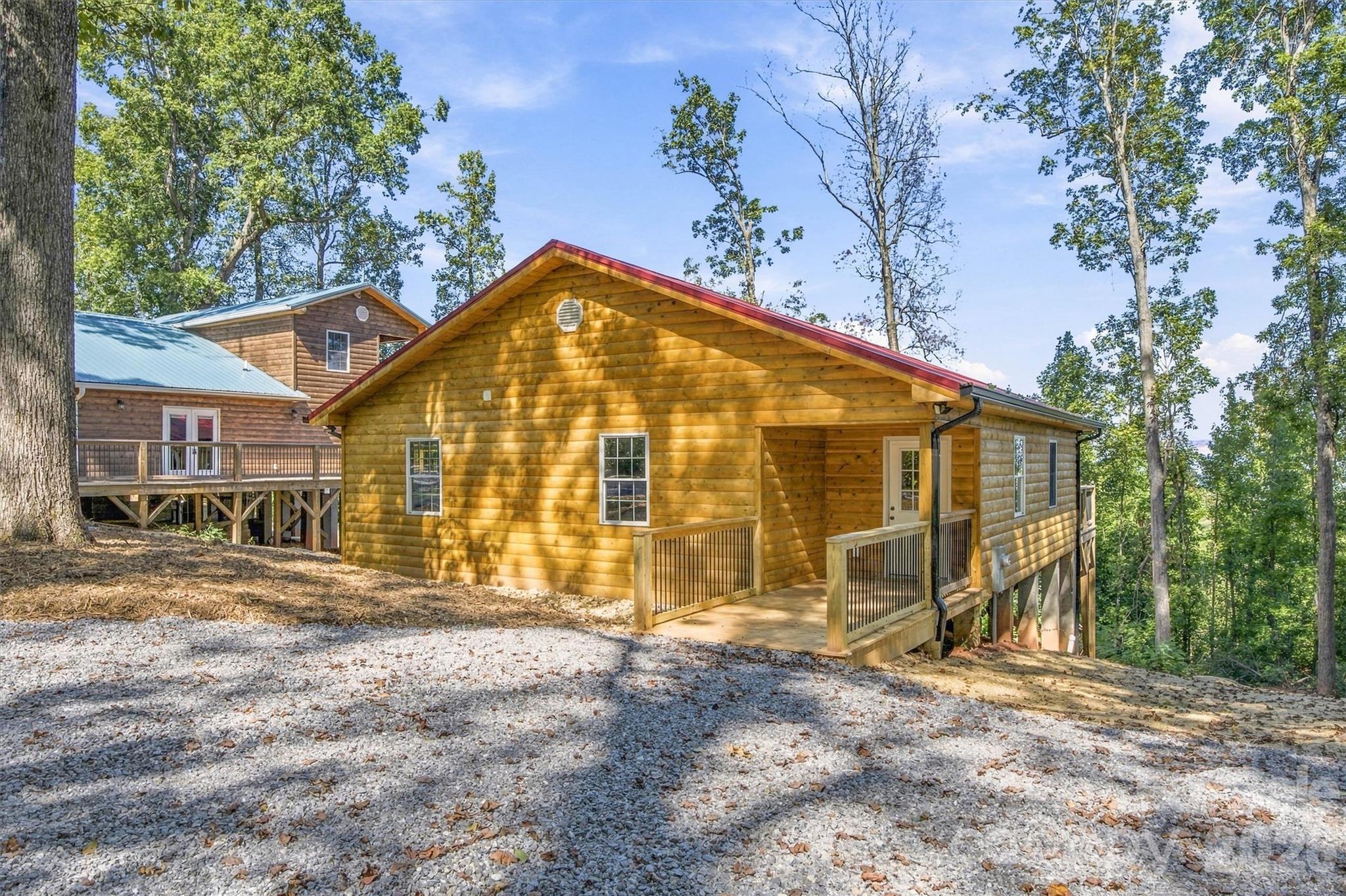 3530 Dogwood Lane — photo