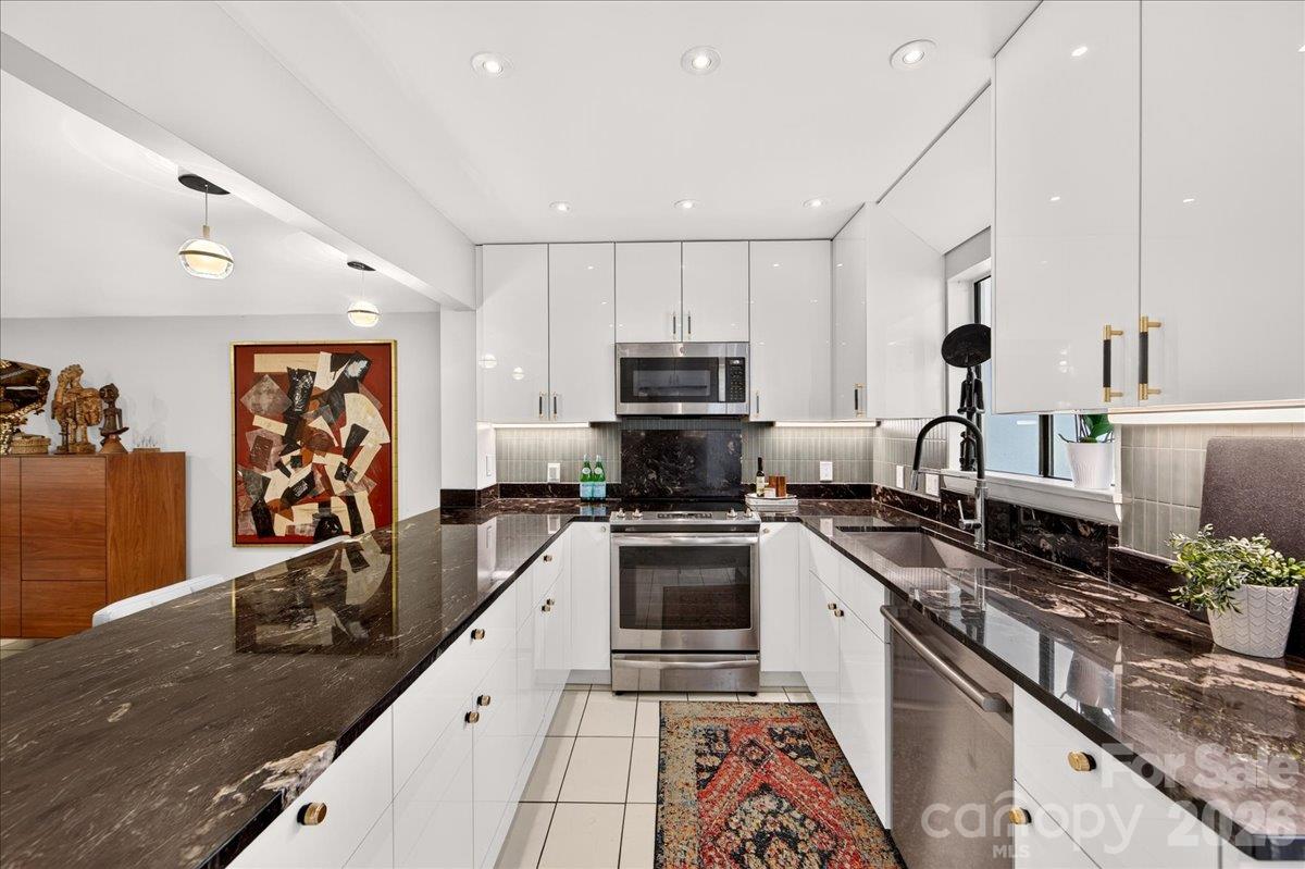 3762 Winding Creek Lane — photo