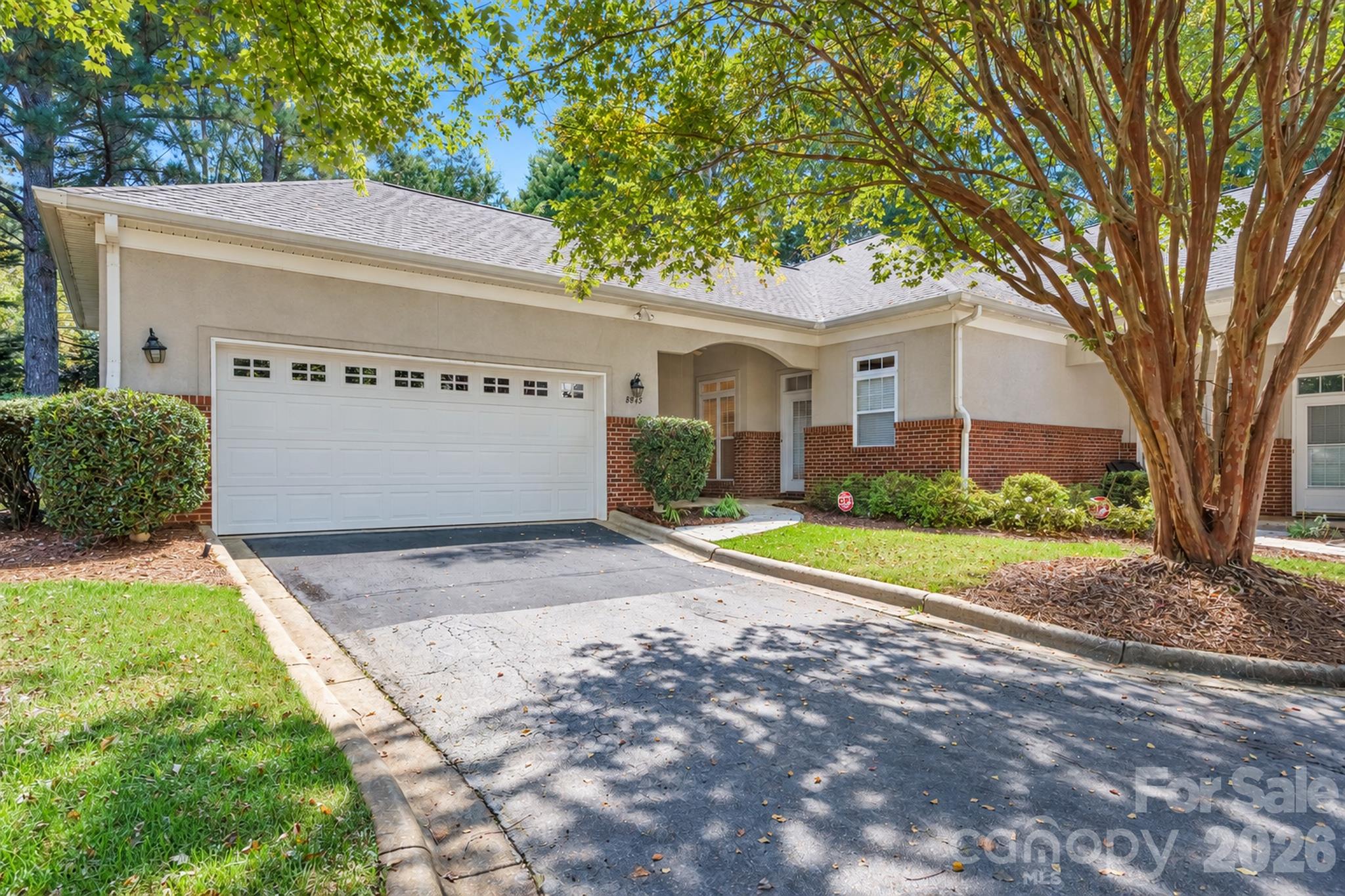 8845 Legacy Lake Lane — photo