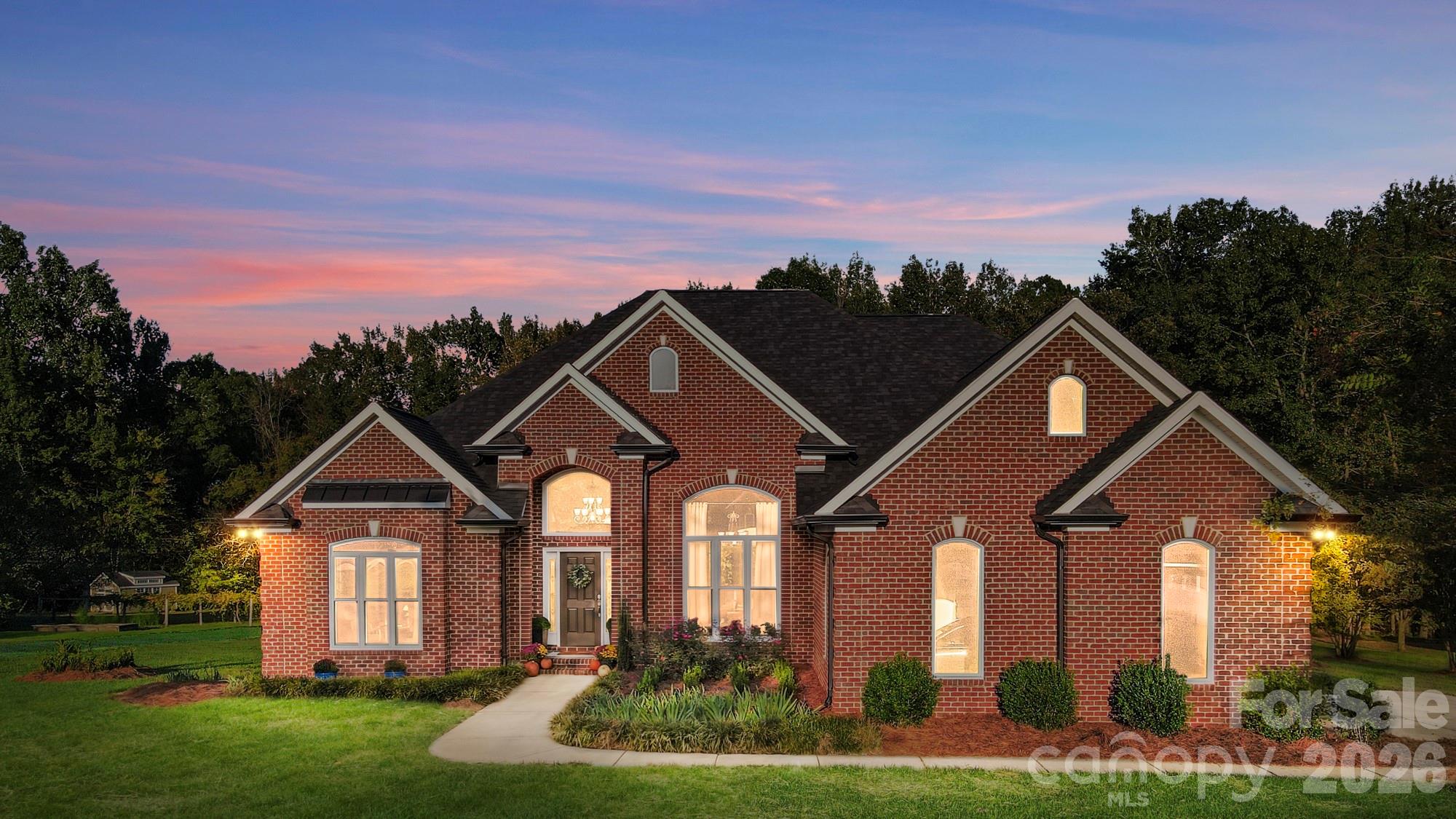 4414 Whitetail Lane — photo