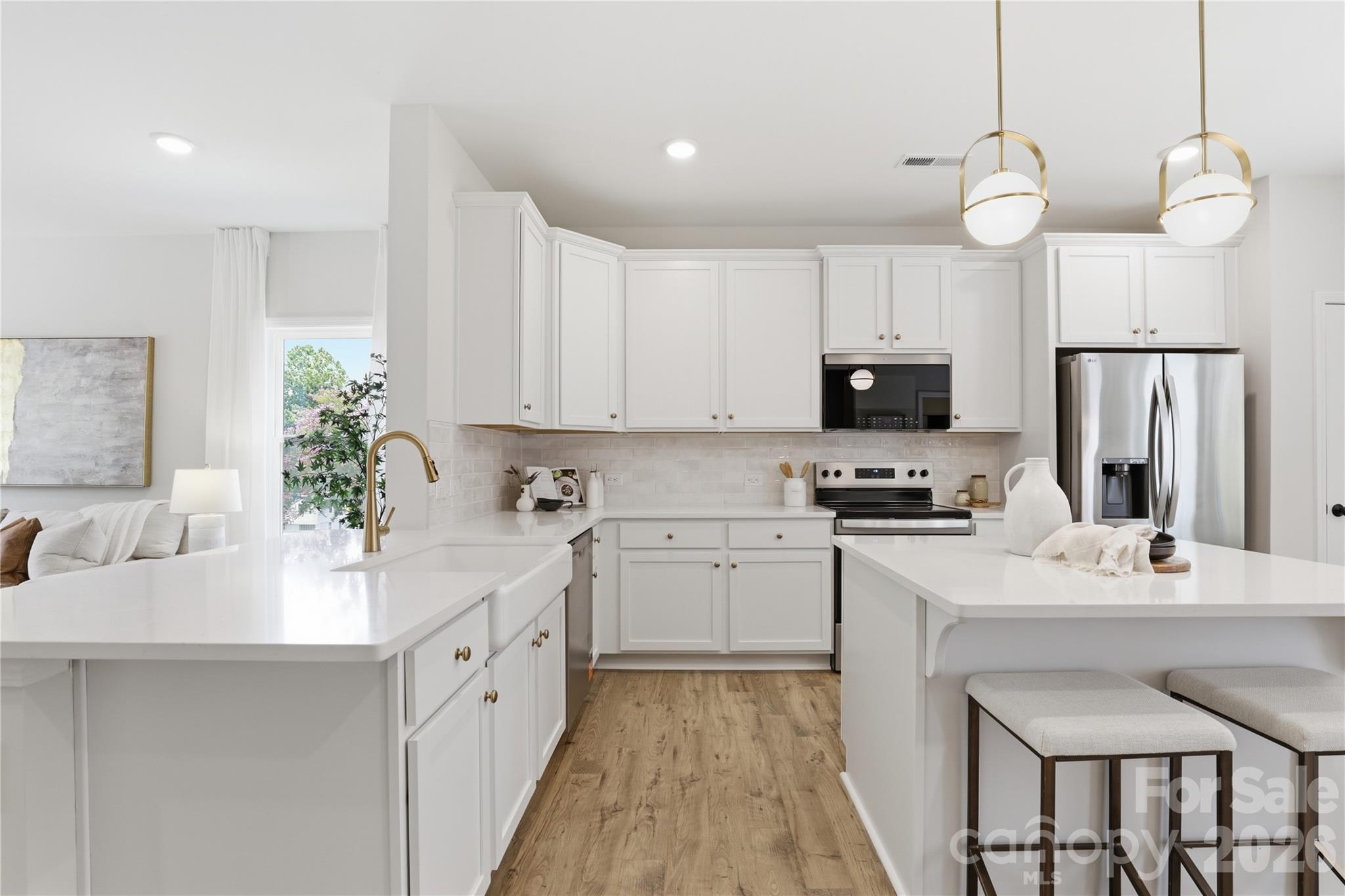 3306 Campbell Drive — photo