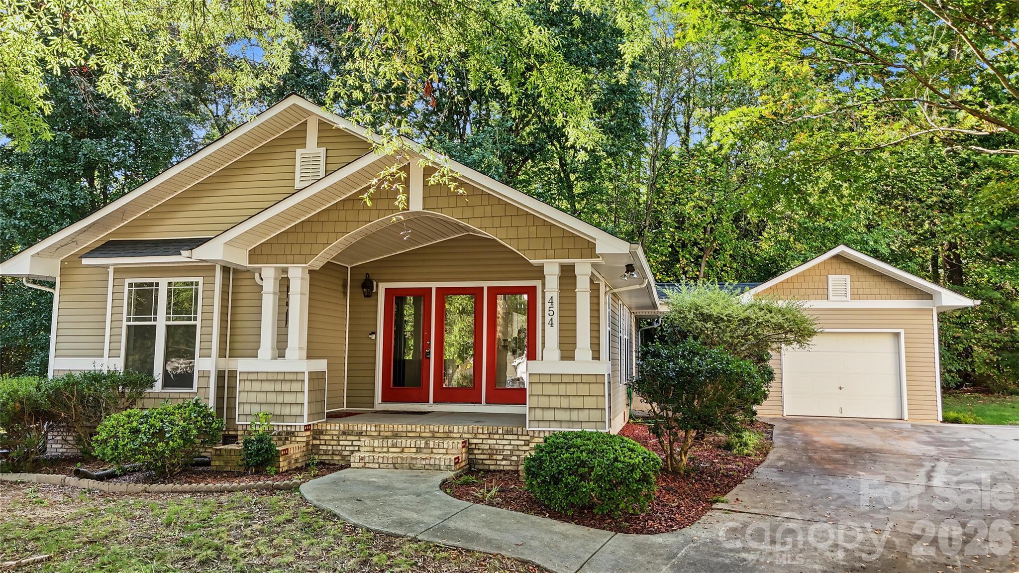 454 Mables Court — photo