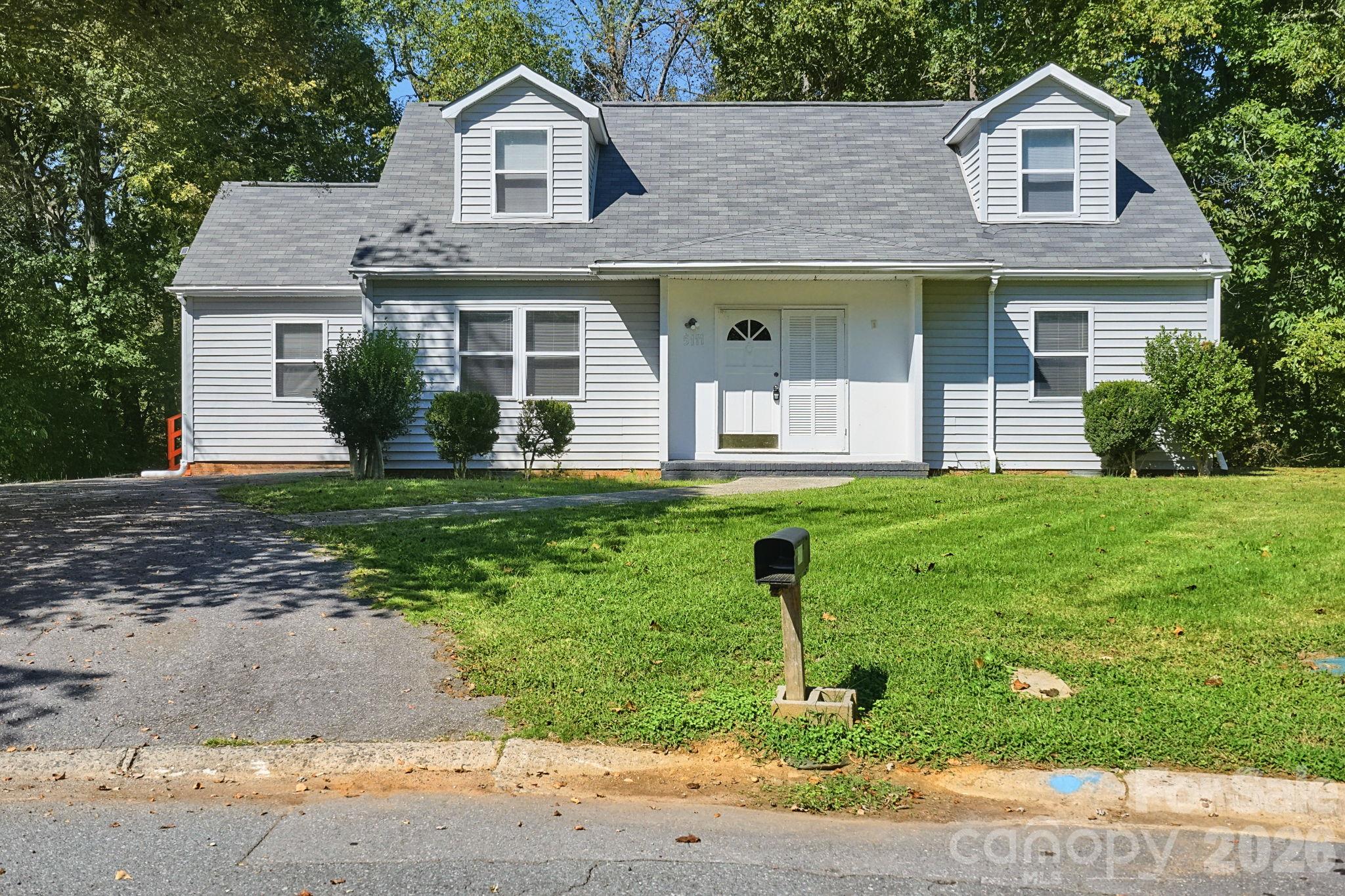 5111 Belcamp Lane — photo