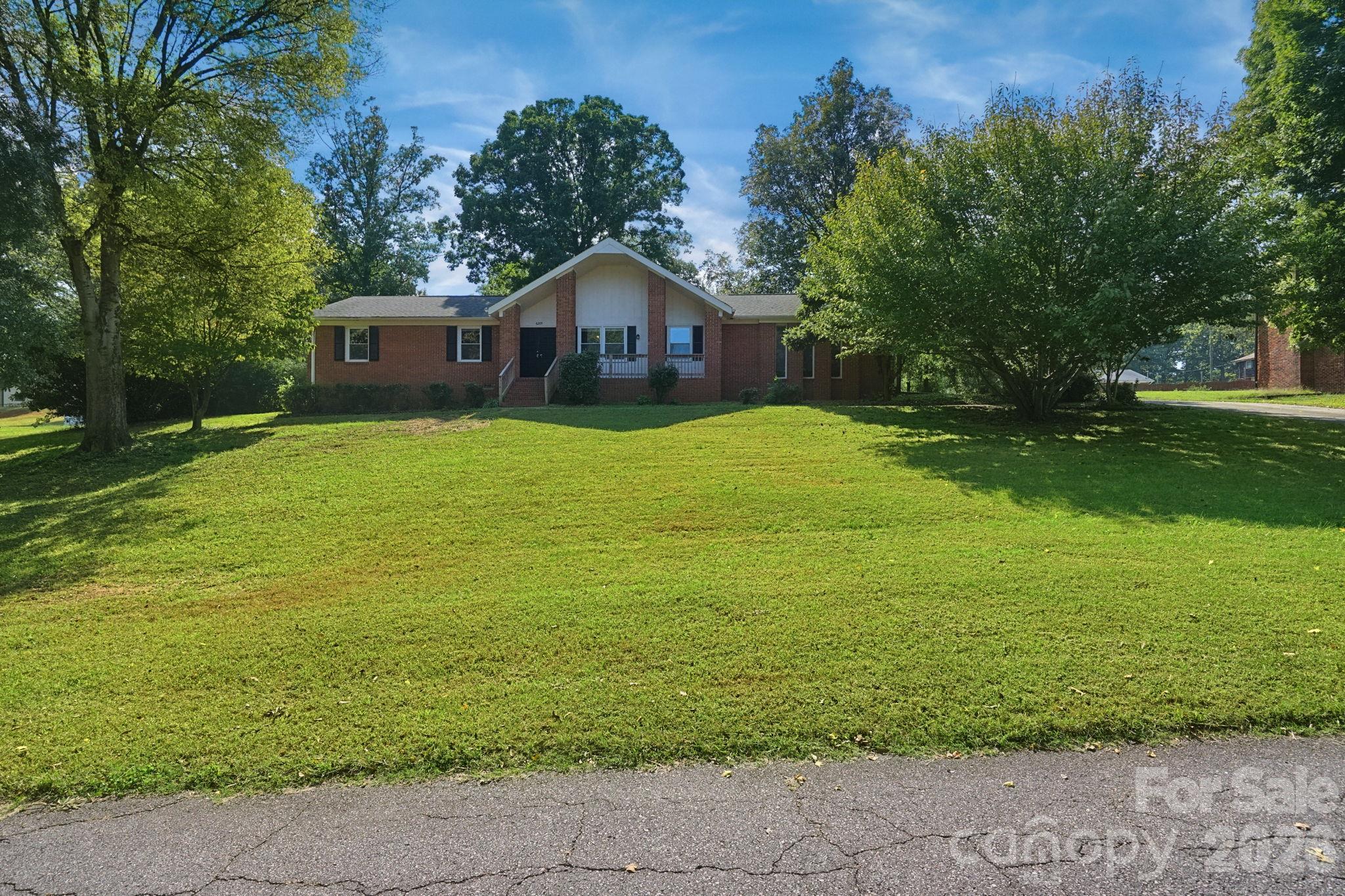 6205 Ferncliff Drive — photo