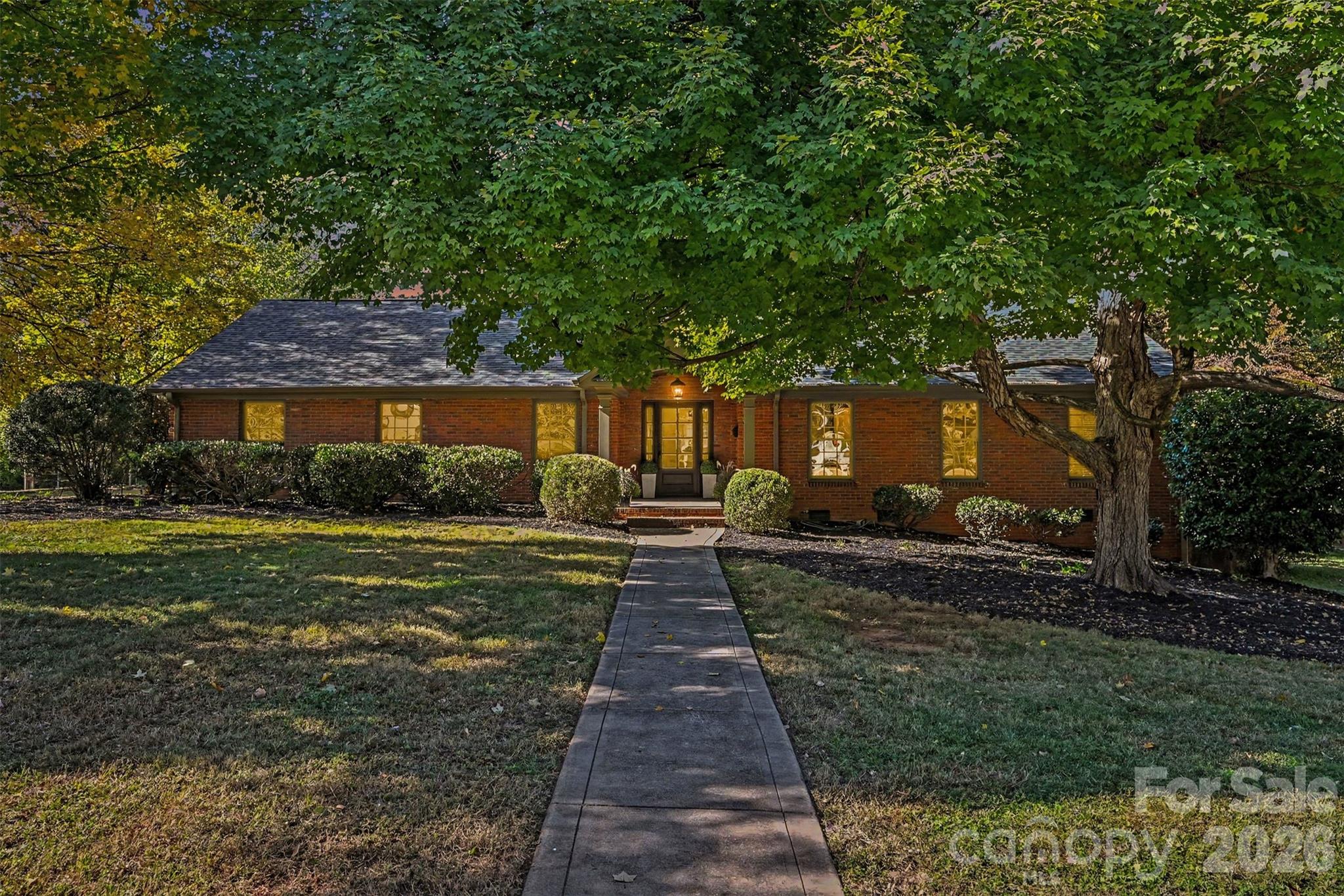 701 Manning Drive — photo