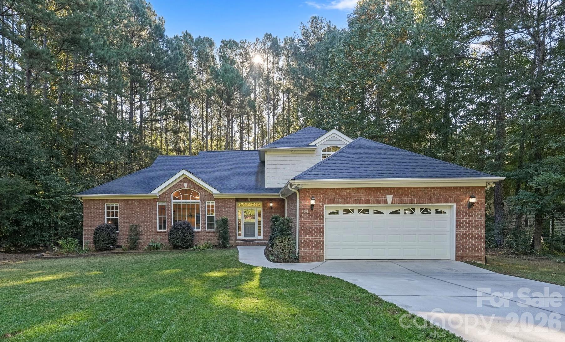 1491 Woodbend Court — photo