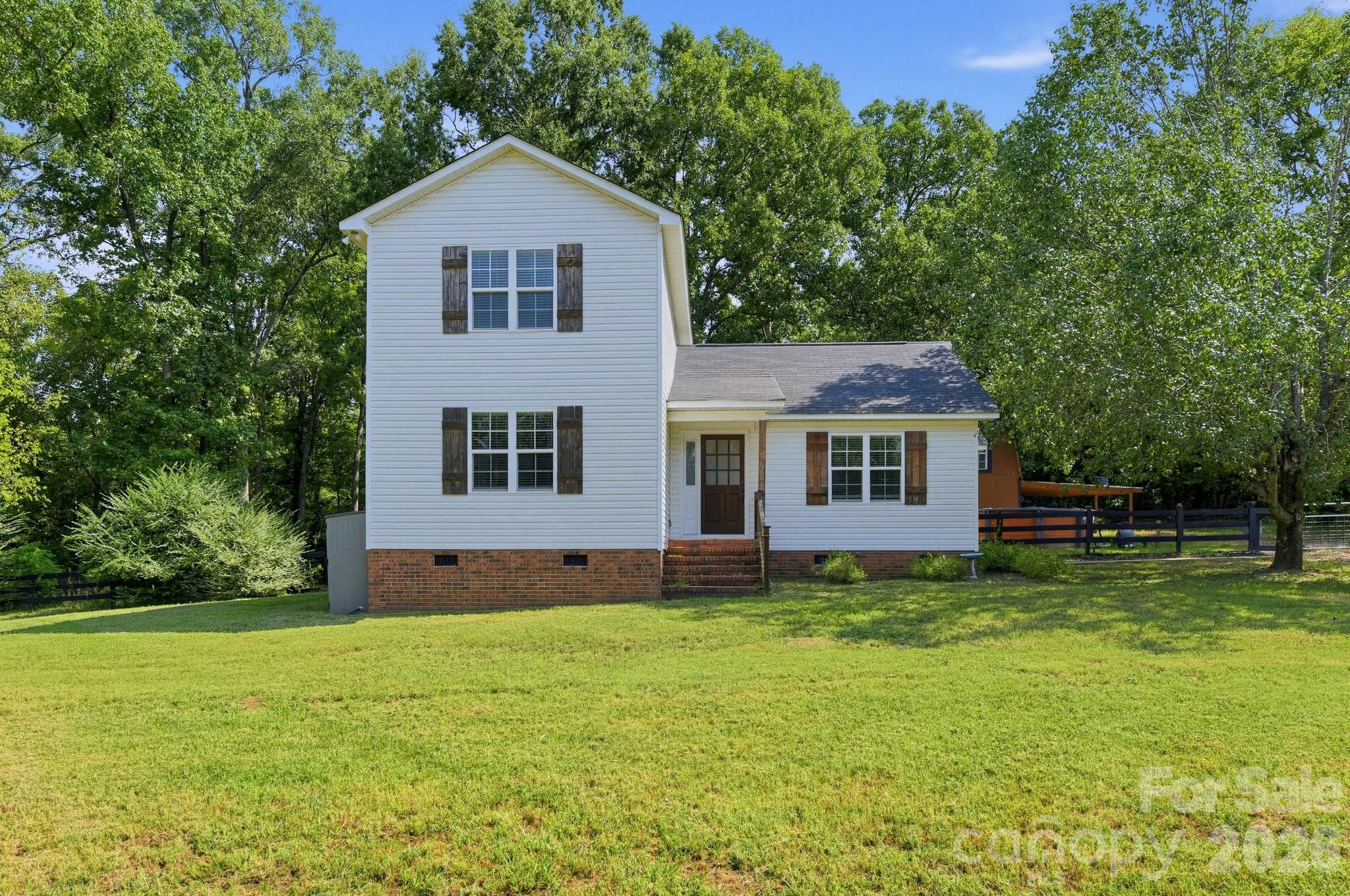 1445 Buford Court — photo