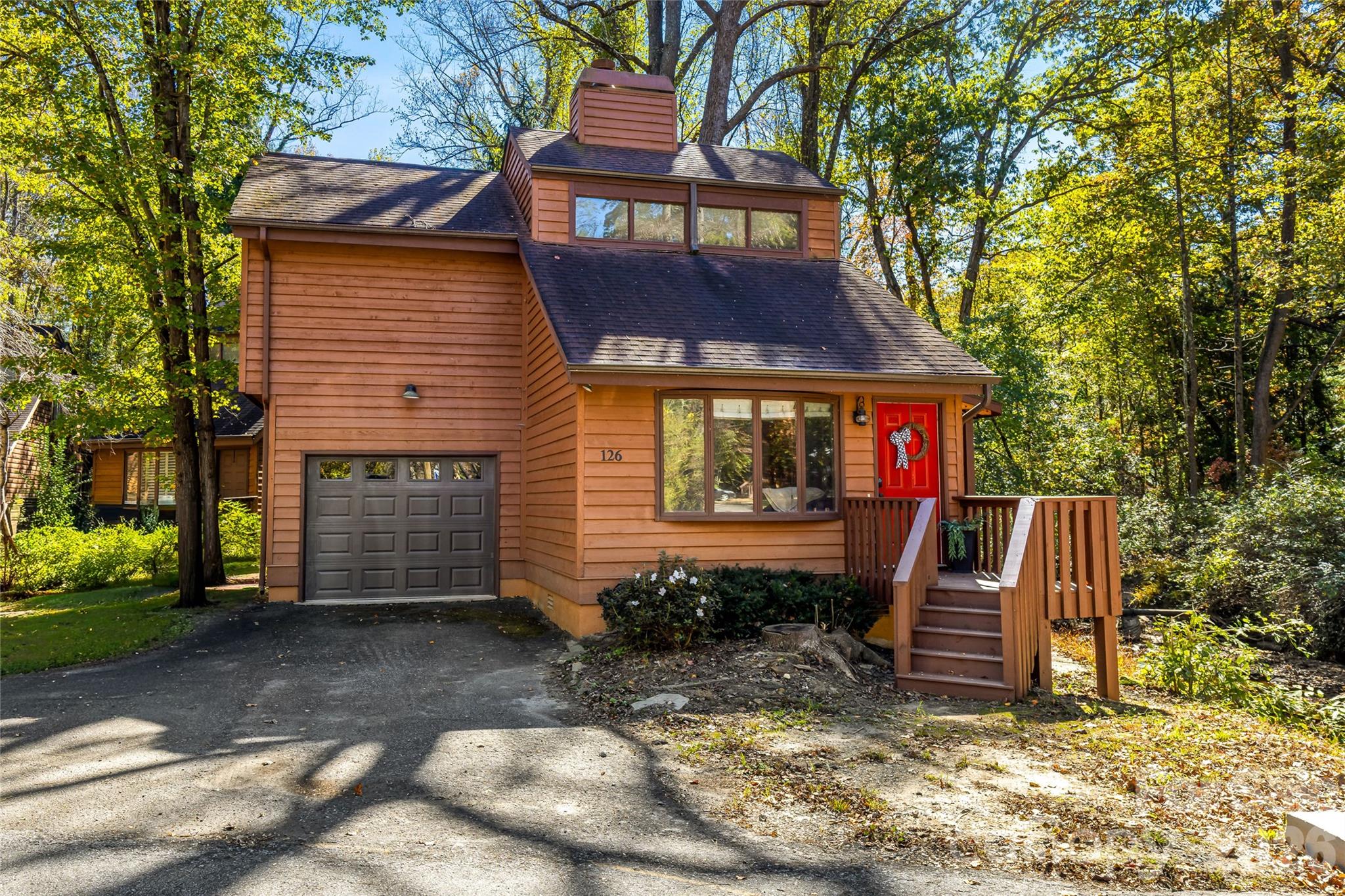126 N Garden Court — photo
