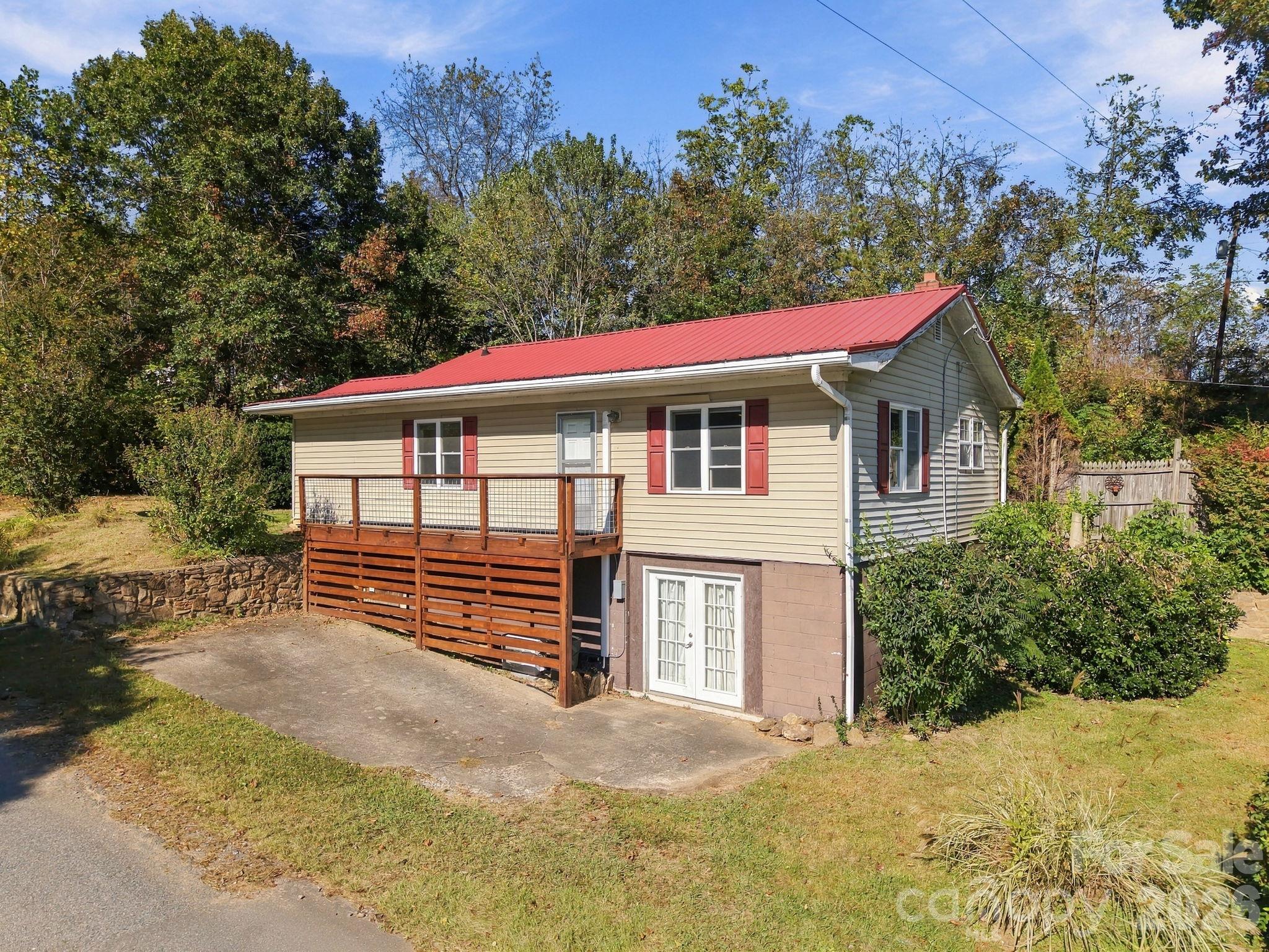 10 Mccracken Road — photo