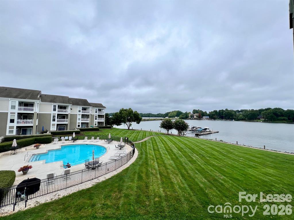 1301 Torrence Circle — photo