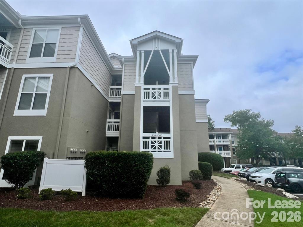 1301 Torrence Circle, Davidson, NC 28036 — photo 2