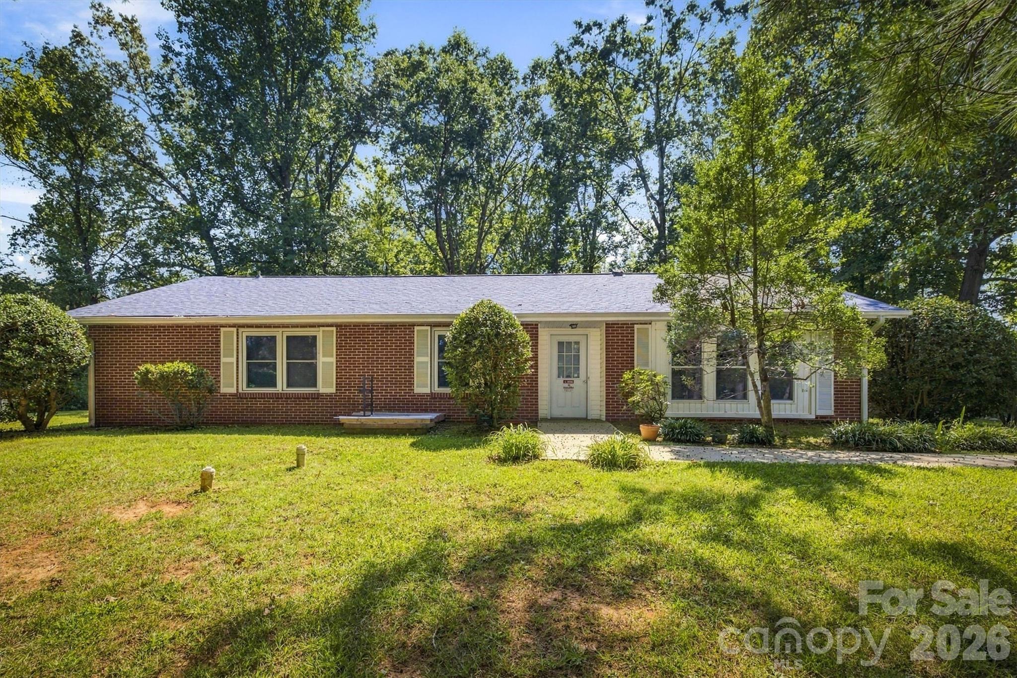 114 Fairview Road — photo