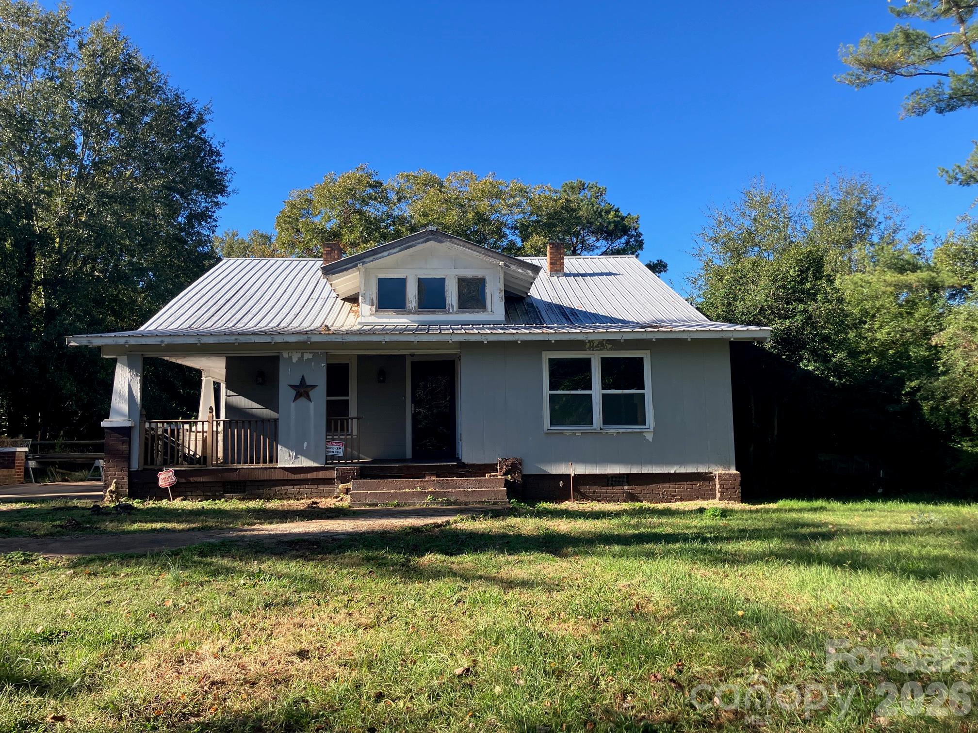 2715 Hollis Road — photo
