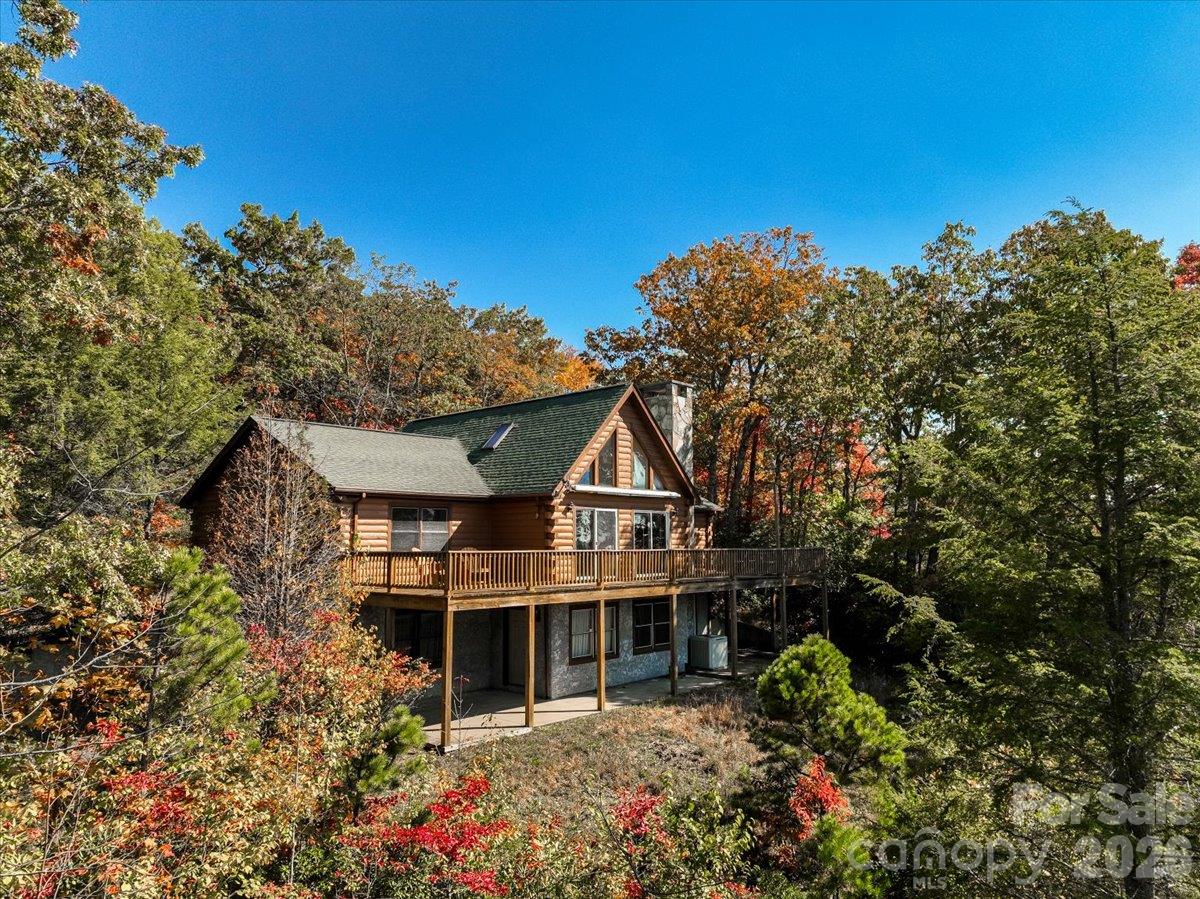807 Pine Tree Road — photo