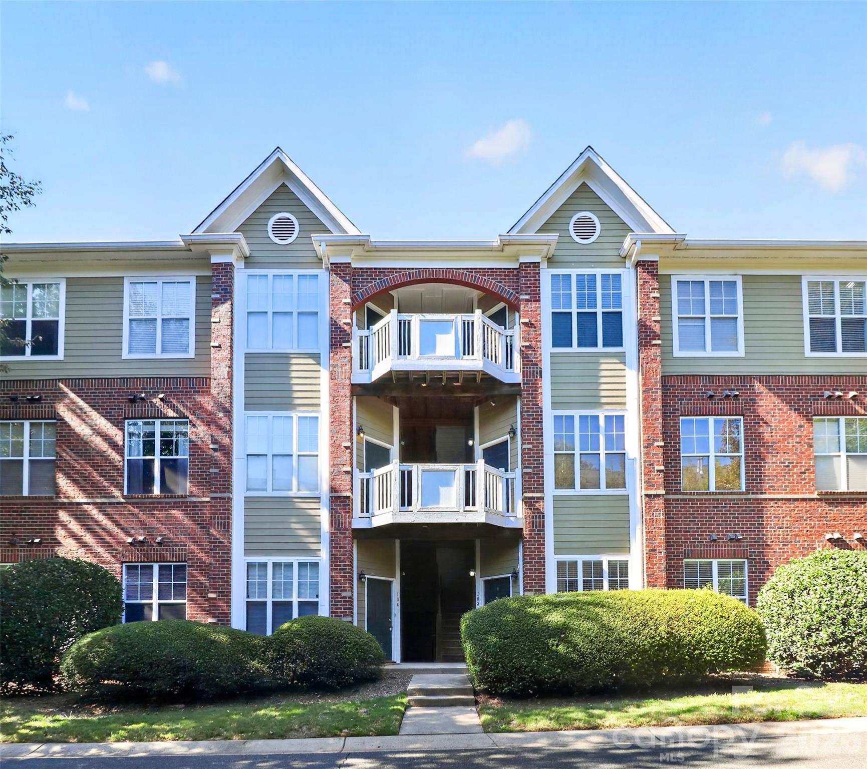 226 S Torrence Street Unit 103 — photo