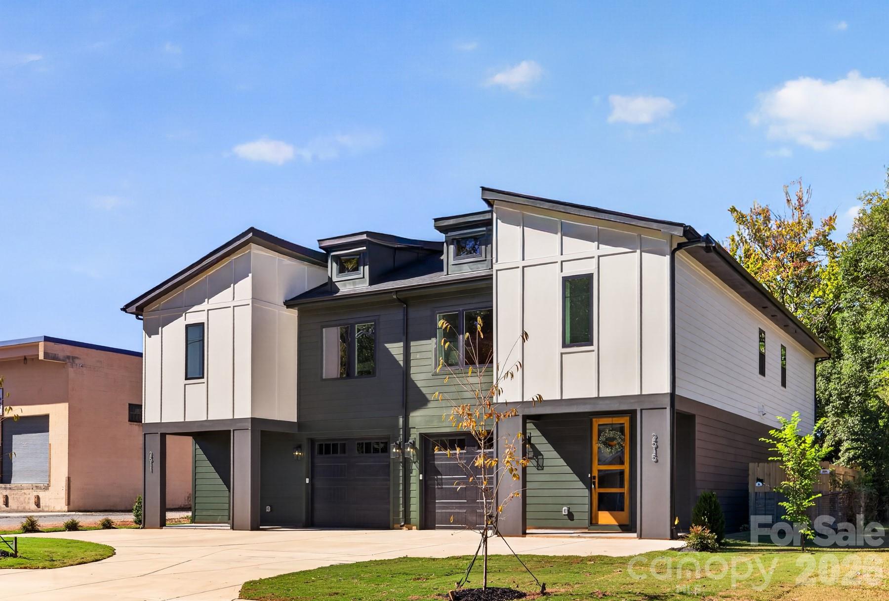 2515 Grimes Street — photo