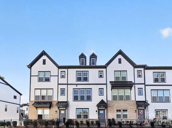 5017 Nestling Spring Street — photo
