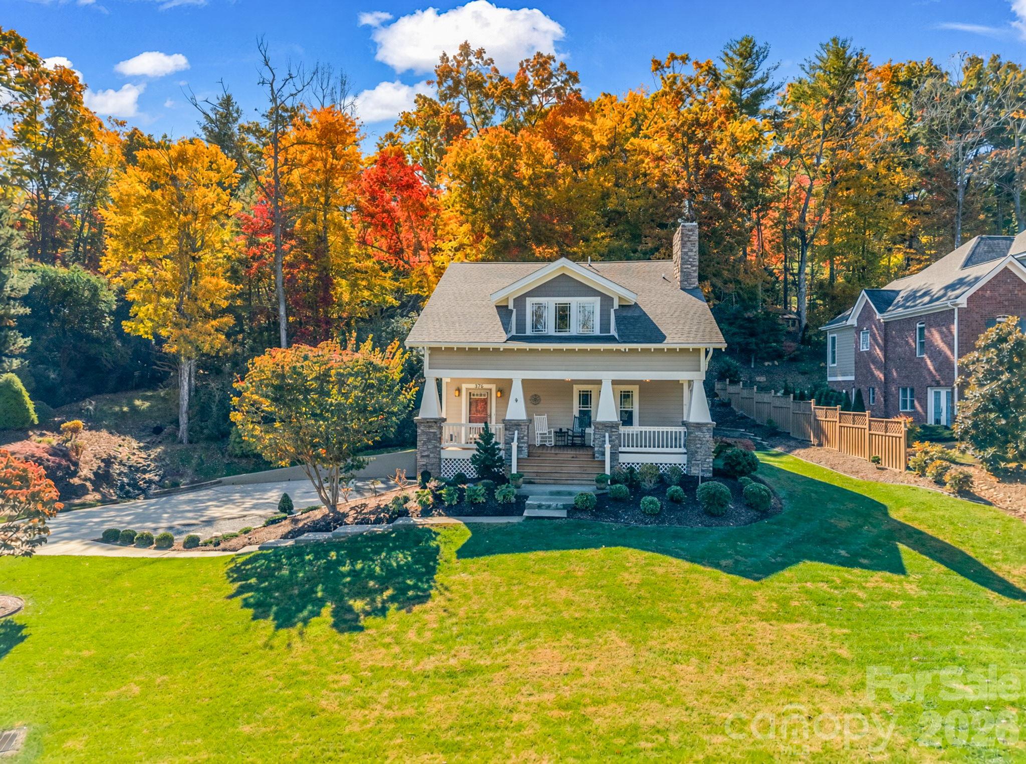 376 Scarlet Tanager Court — photo
