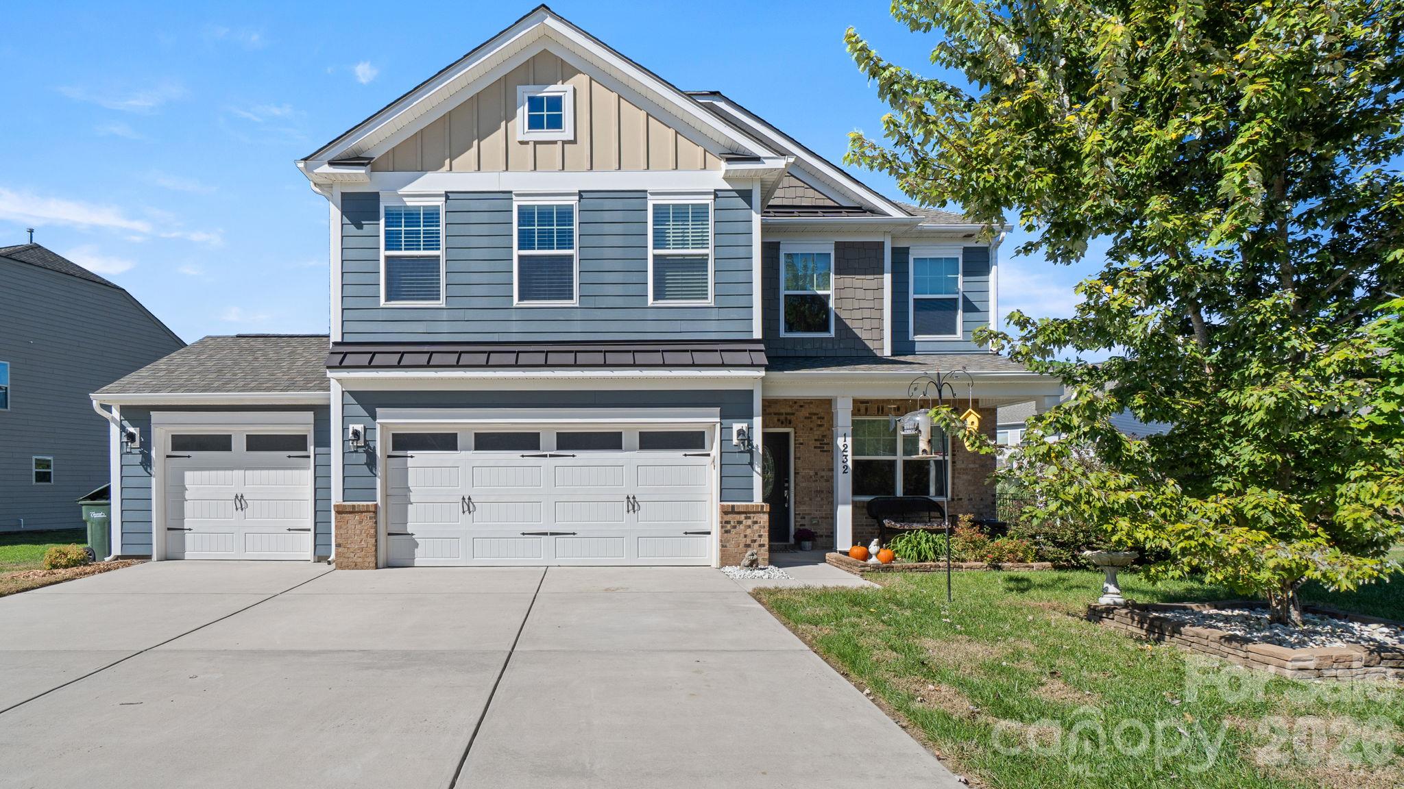 1232 New River Drive — photo
