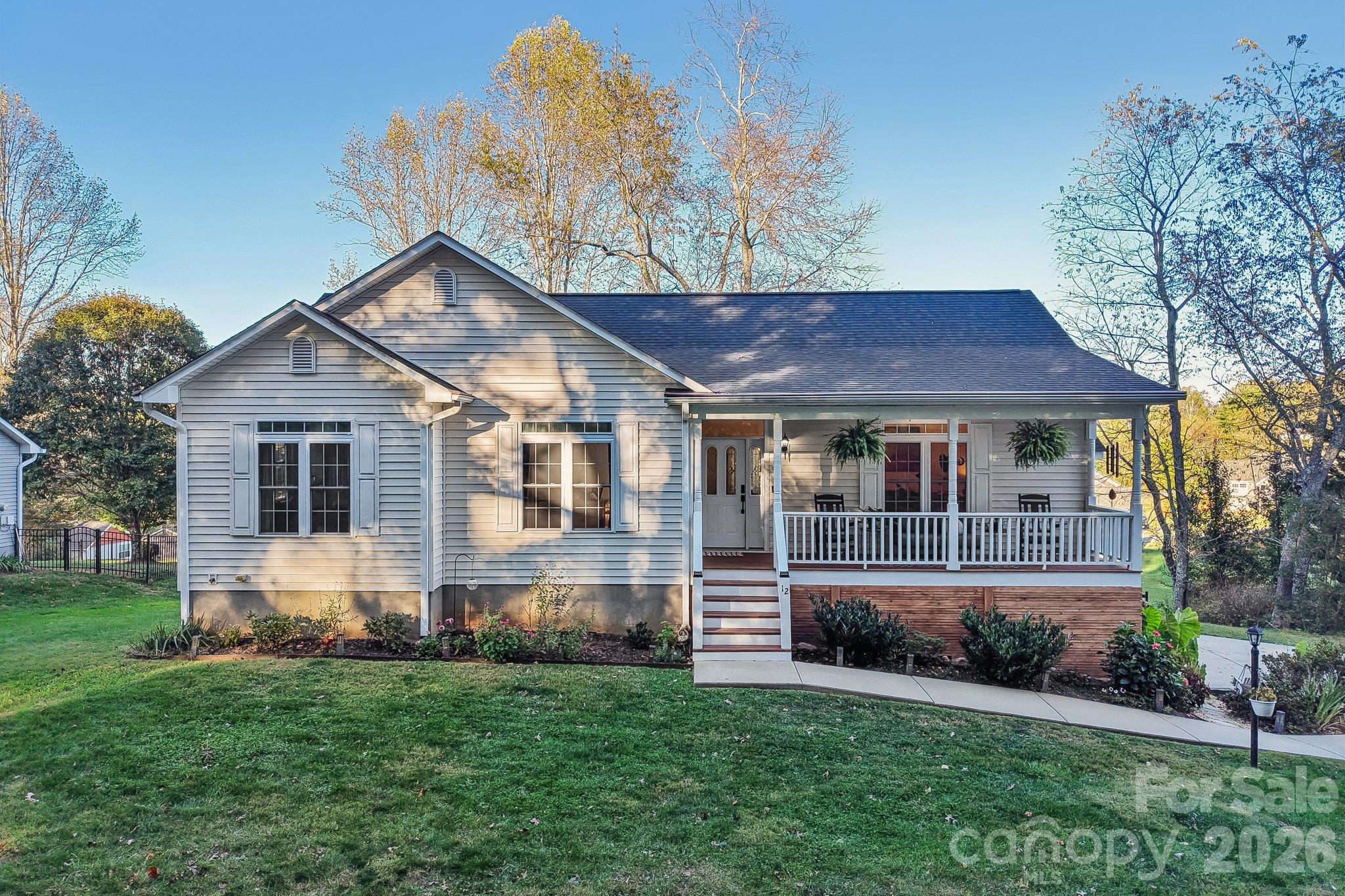 12 Grassy Meadow Drive — photo