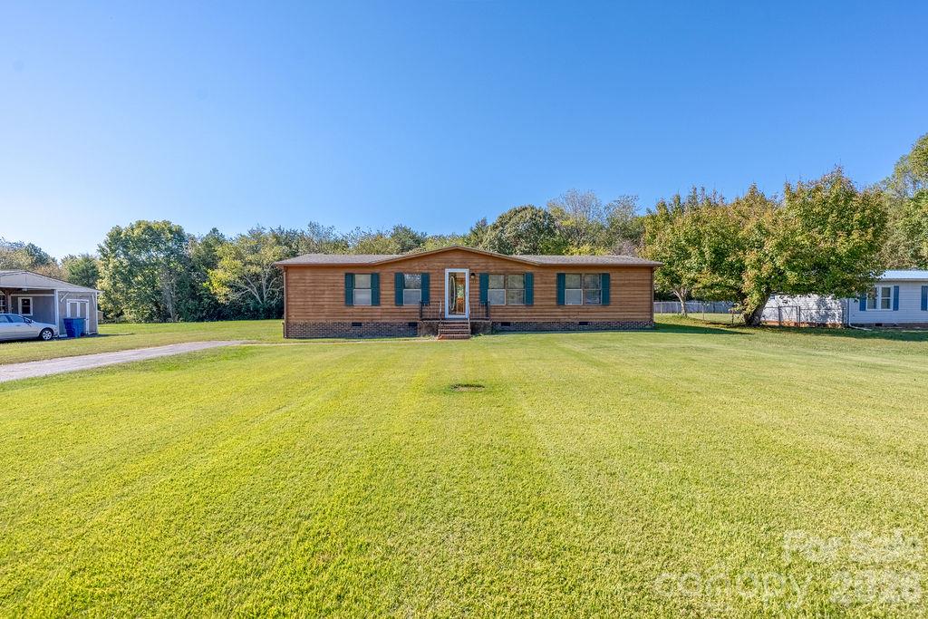 149 Hallmark Estates Drive — photo