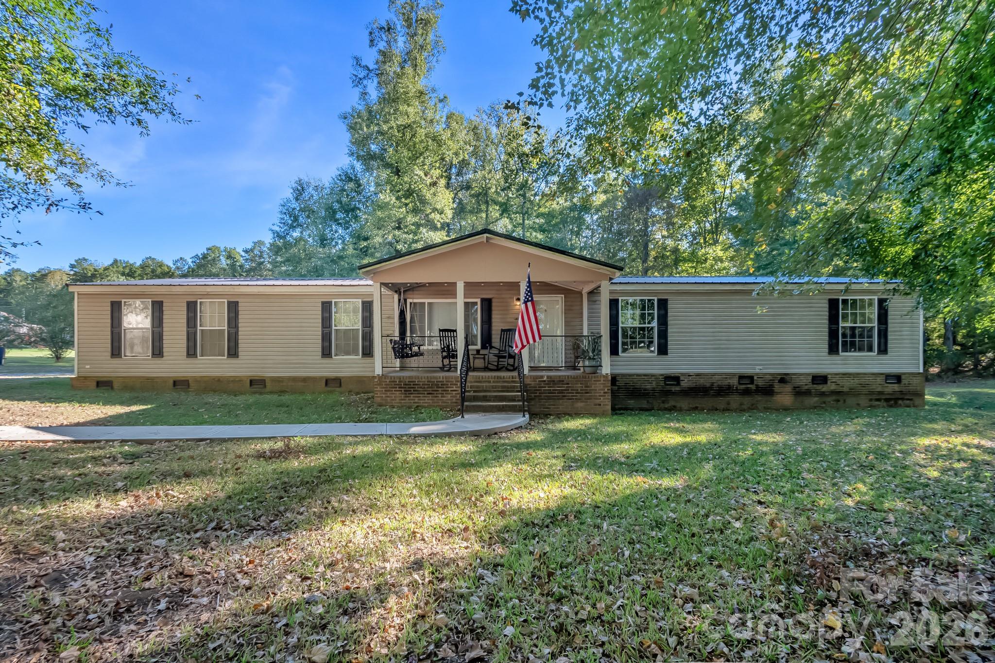 803 Gw Broome Road — photo