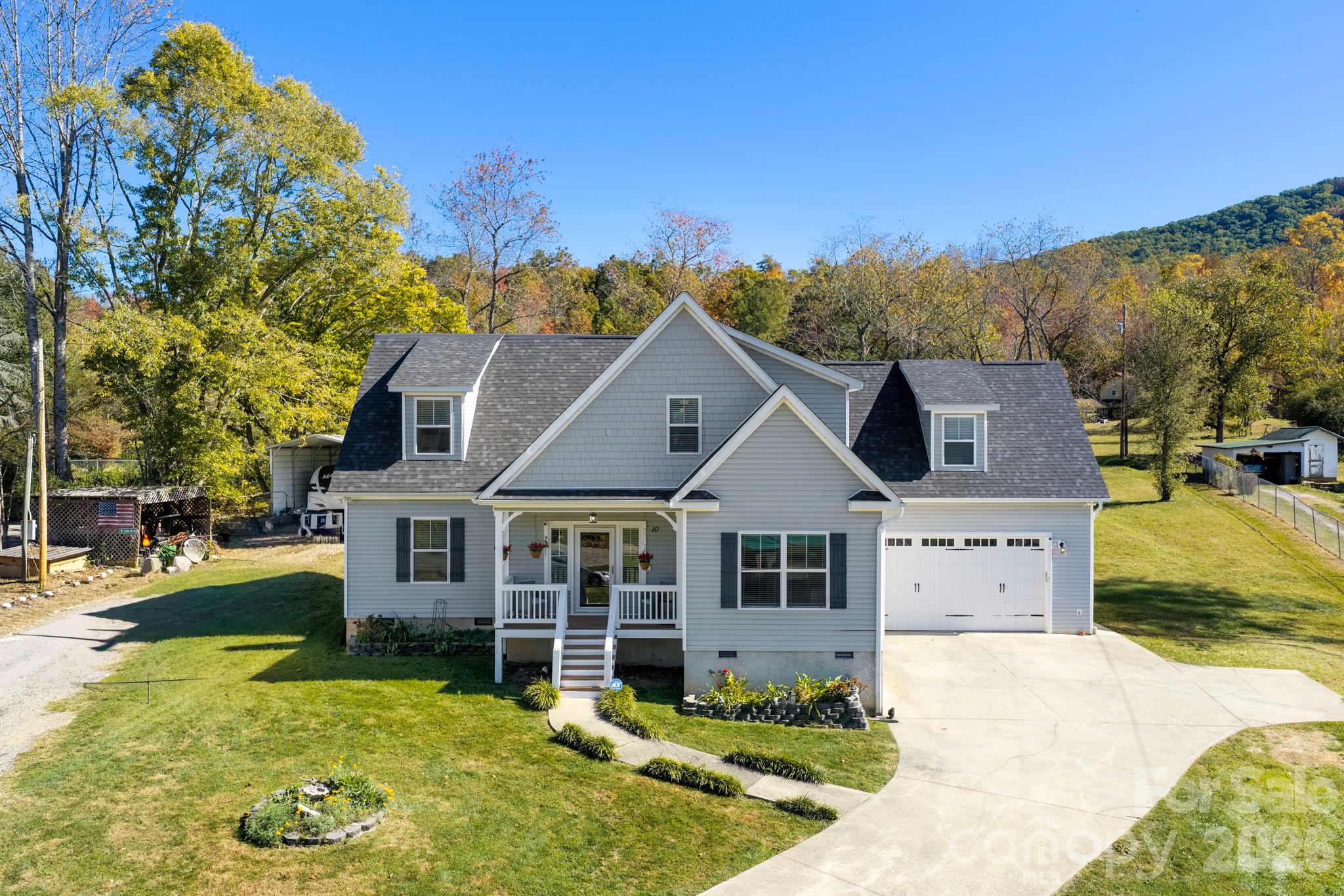 10 Hominy Meadows Drive — photo
