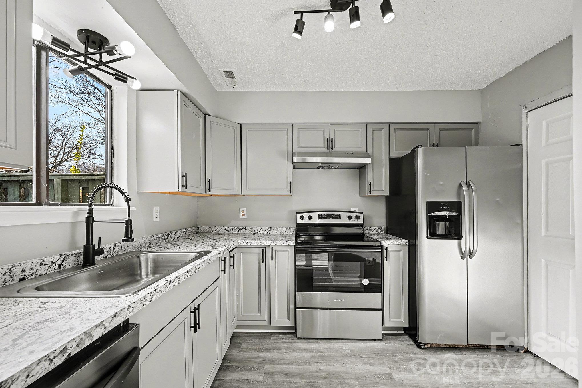 6134 Bent Tree Court — photo