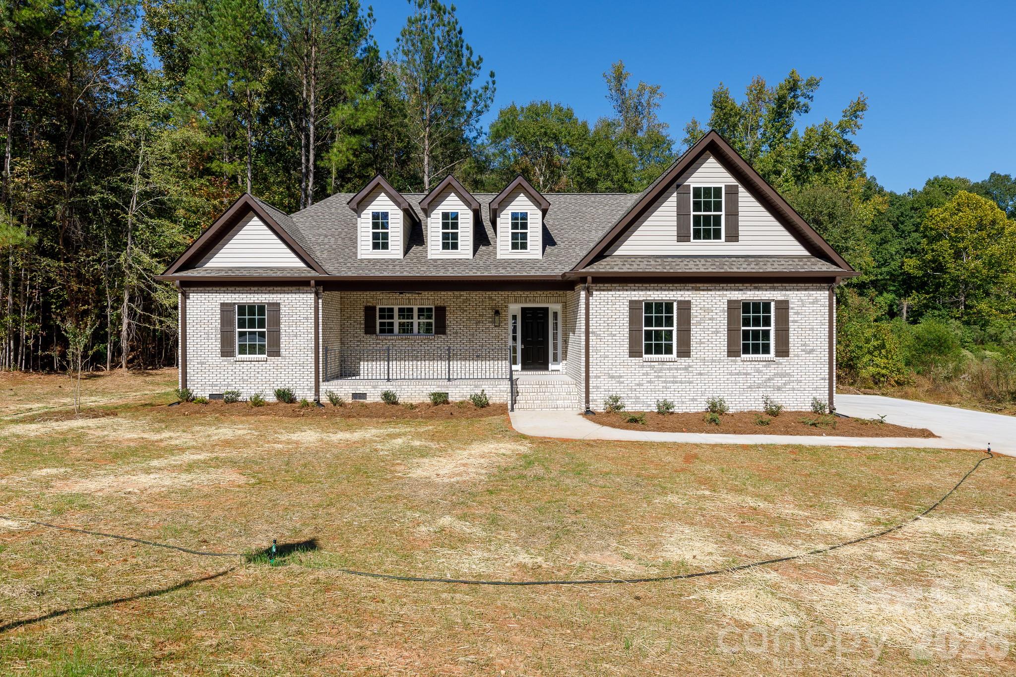 2030 Hunters Creek Lane — photo
