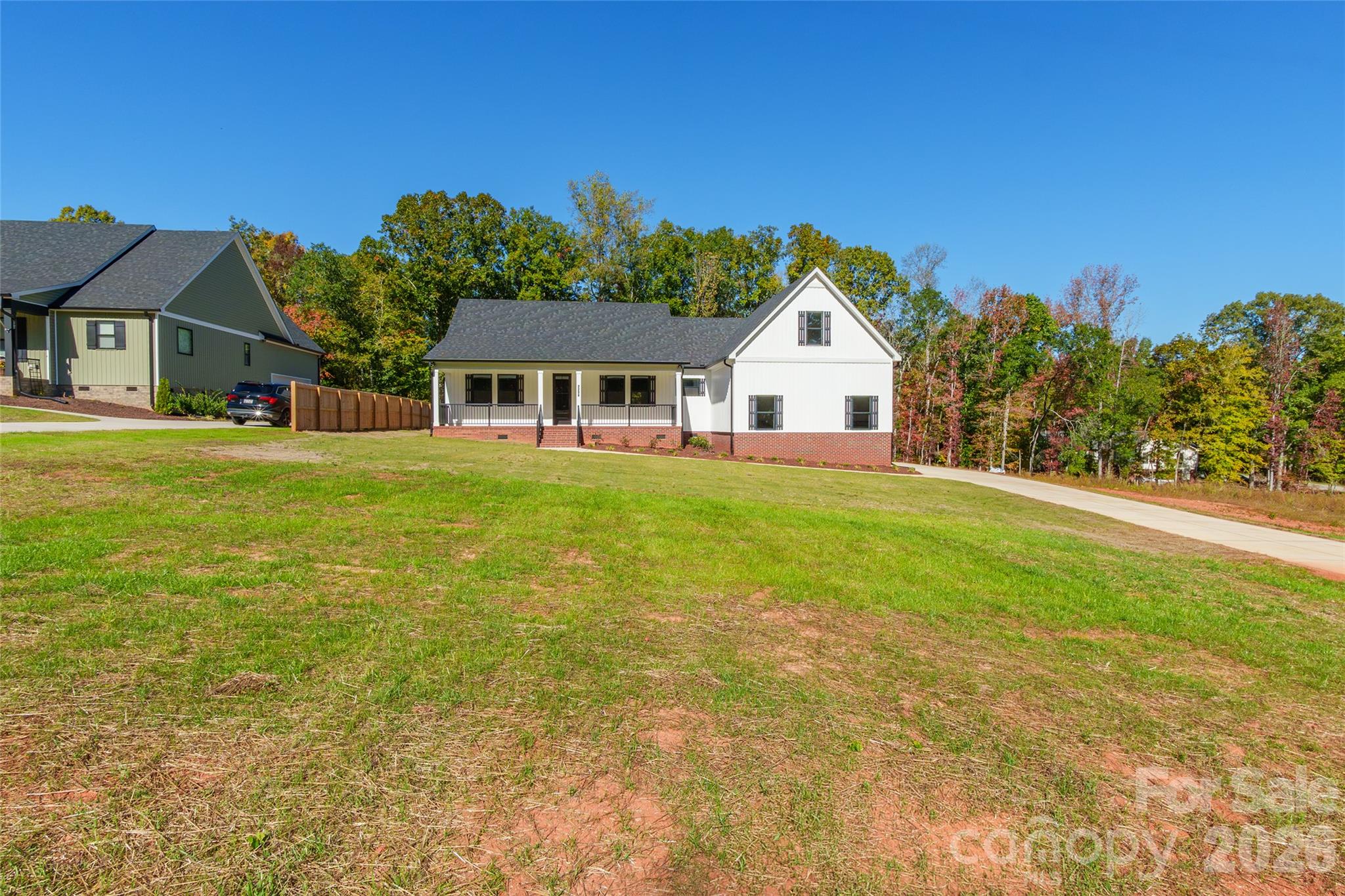 2208 University Drive — photo