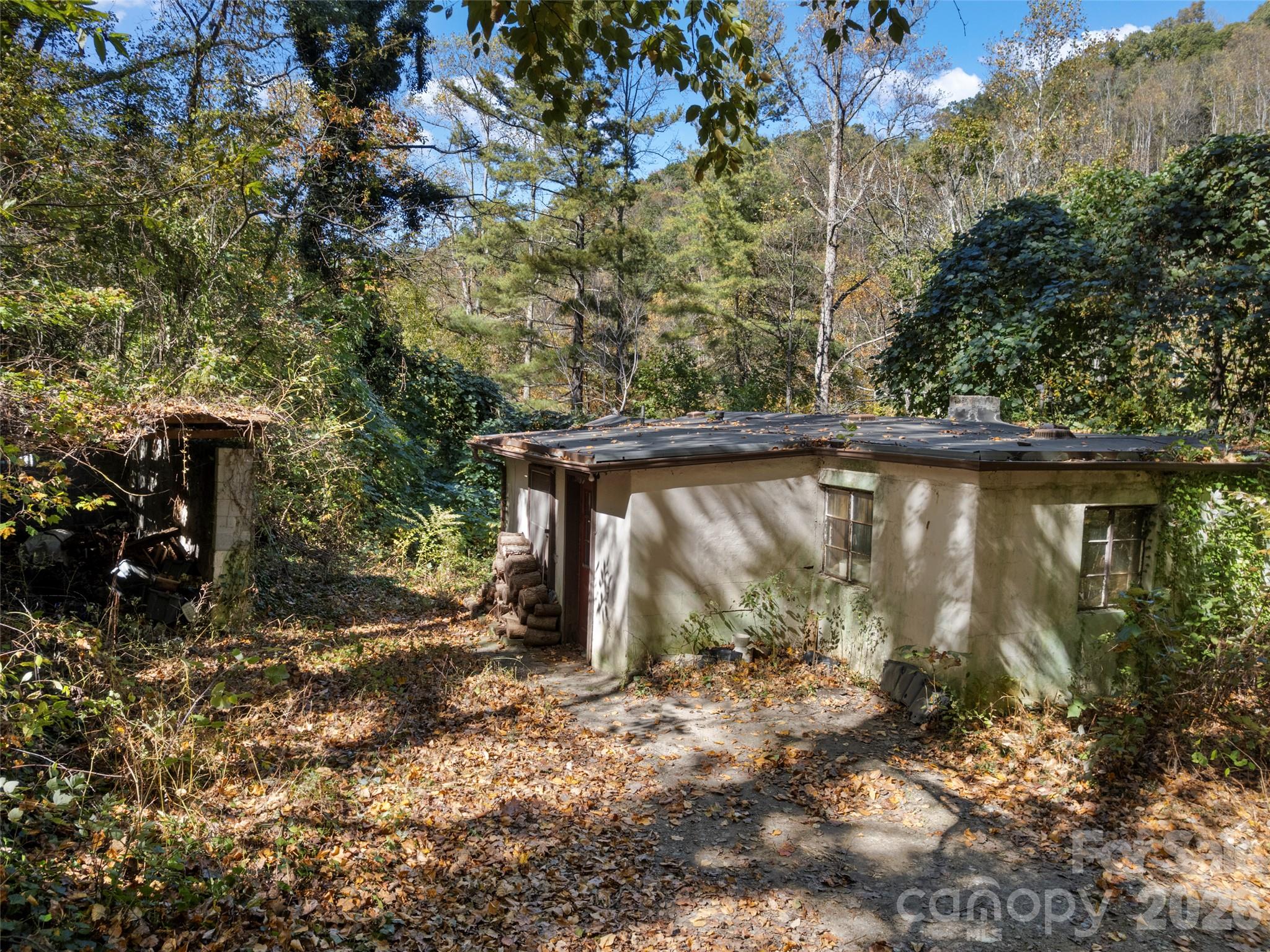 11 Cedar Mountain Road — photo