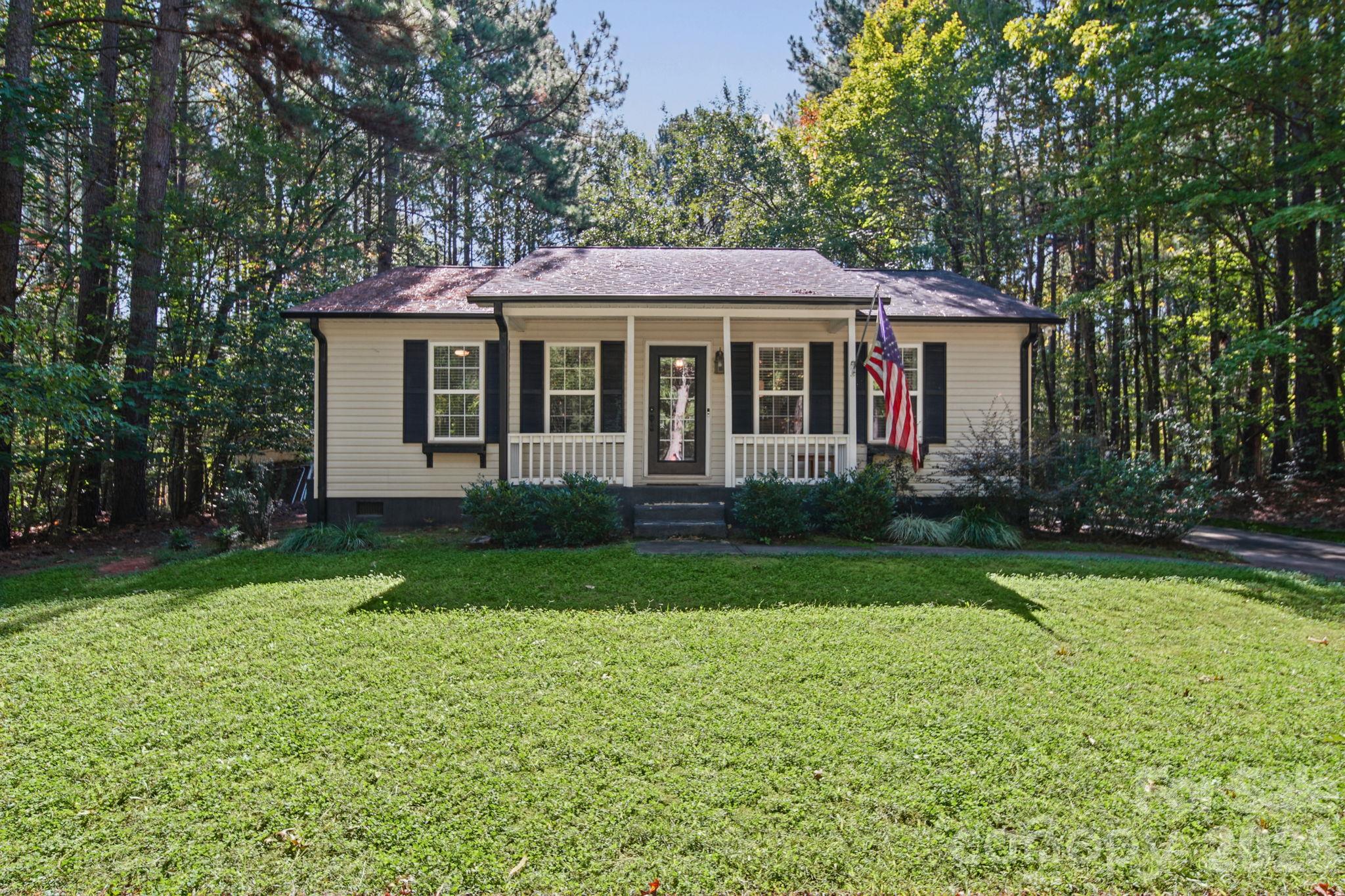124 Waderich Lane — photo