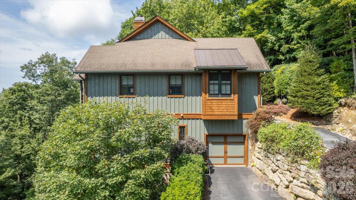 715 View Point Road — photo