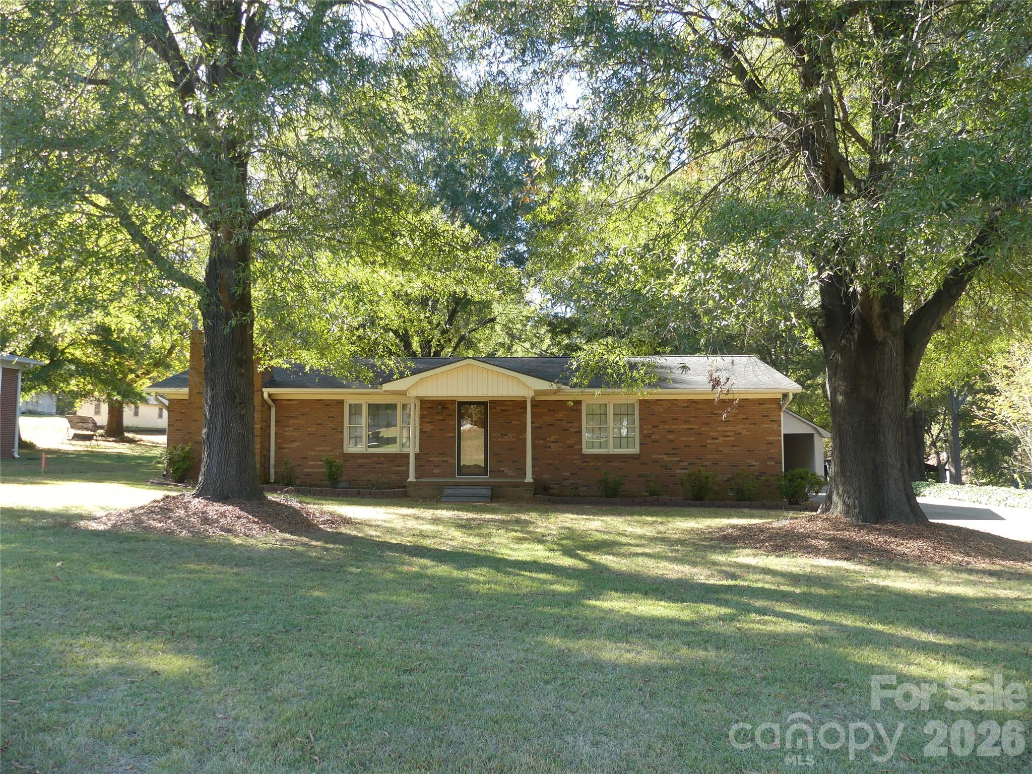 7871 Howard Avenue — photo