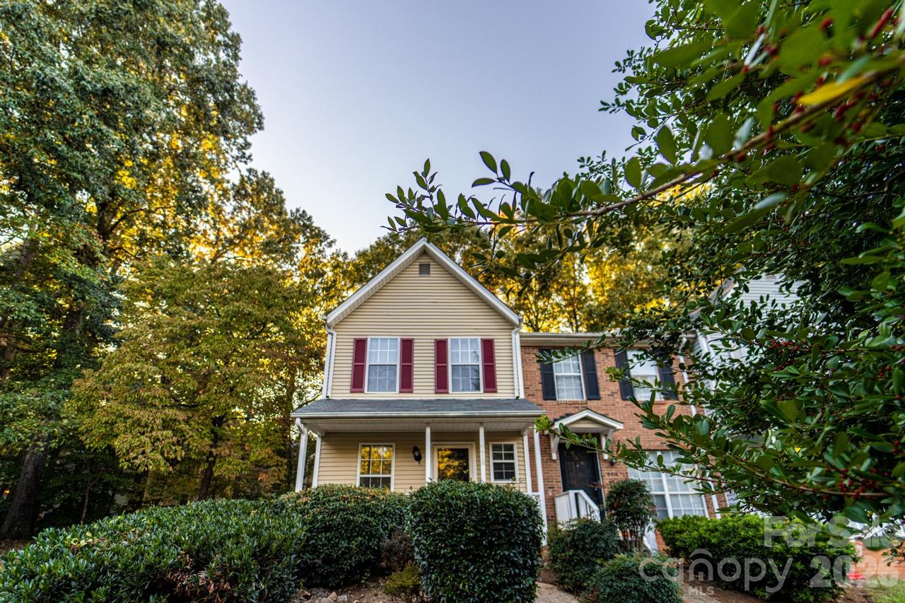 6418 Windsor Gate Lane — photo