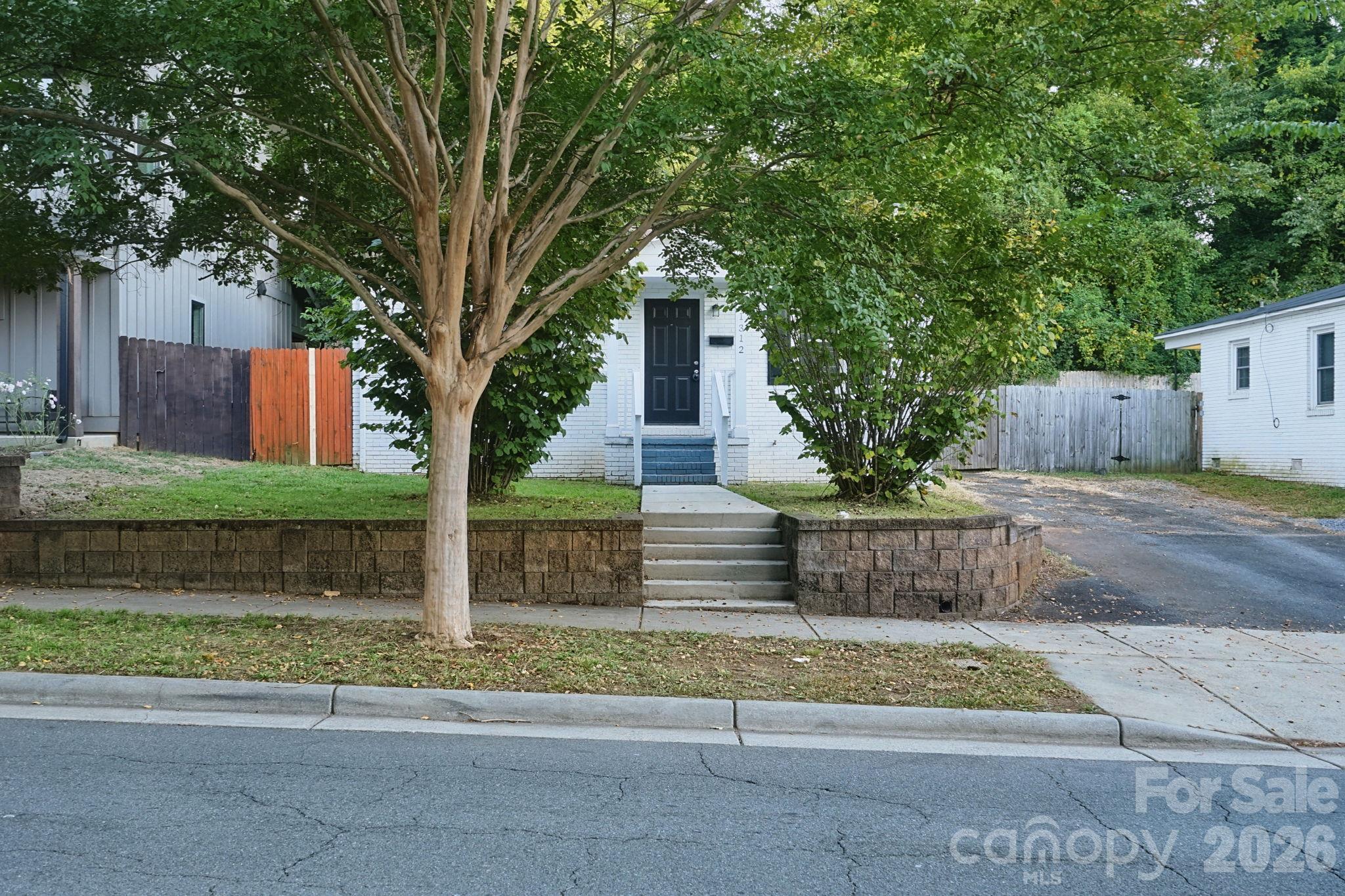 1312 Seigle Avenue — photo