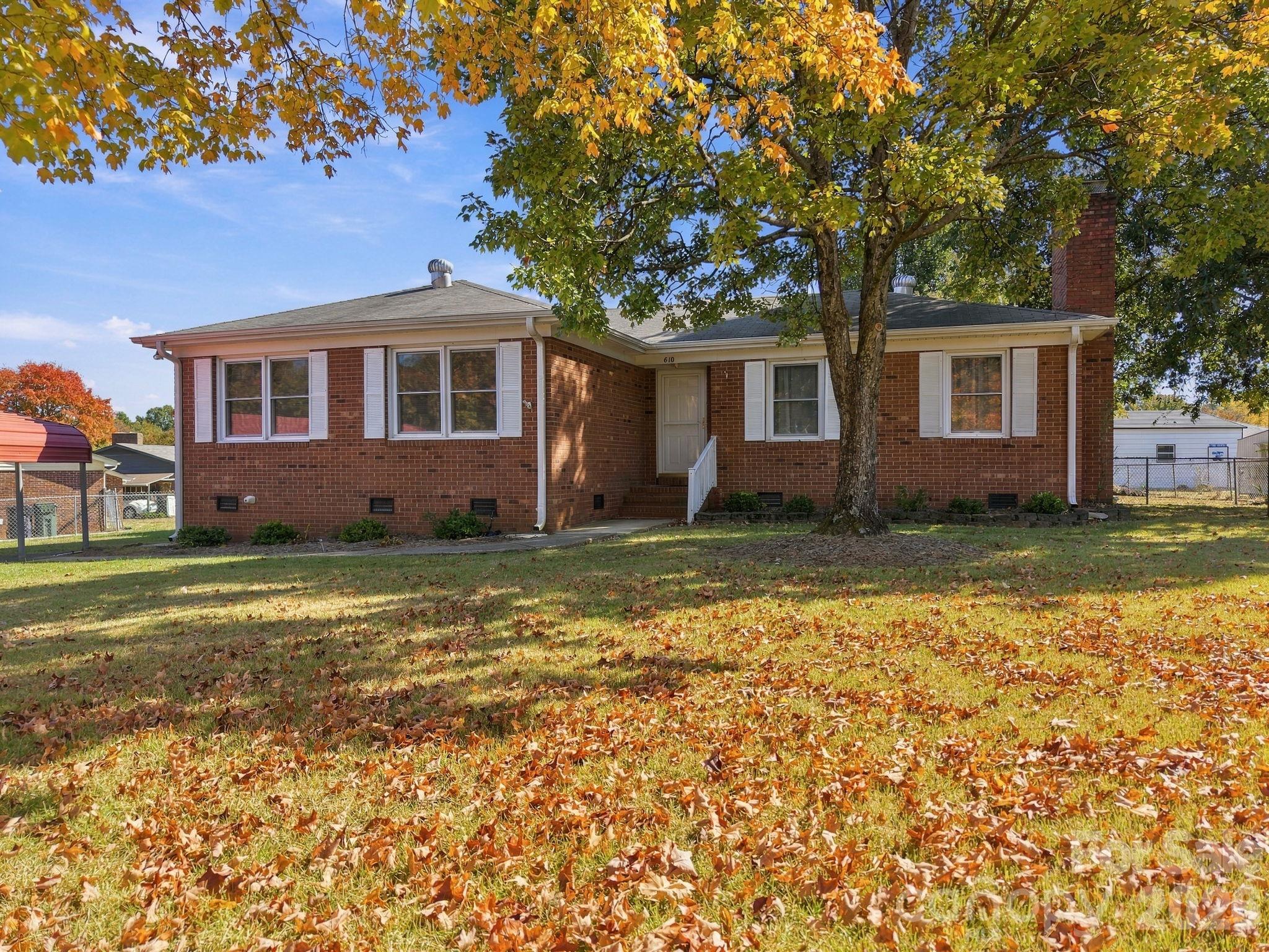 610 Lancer Court NW — photo