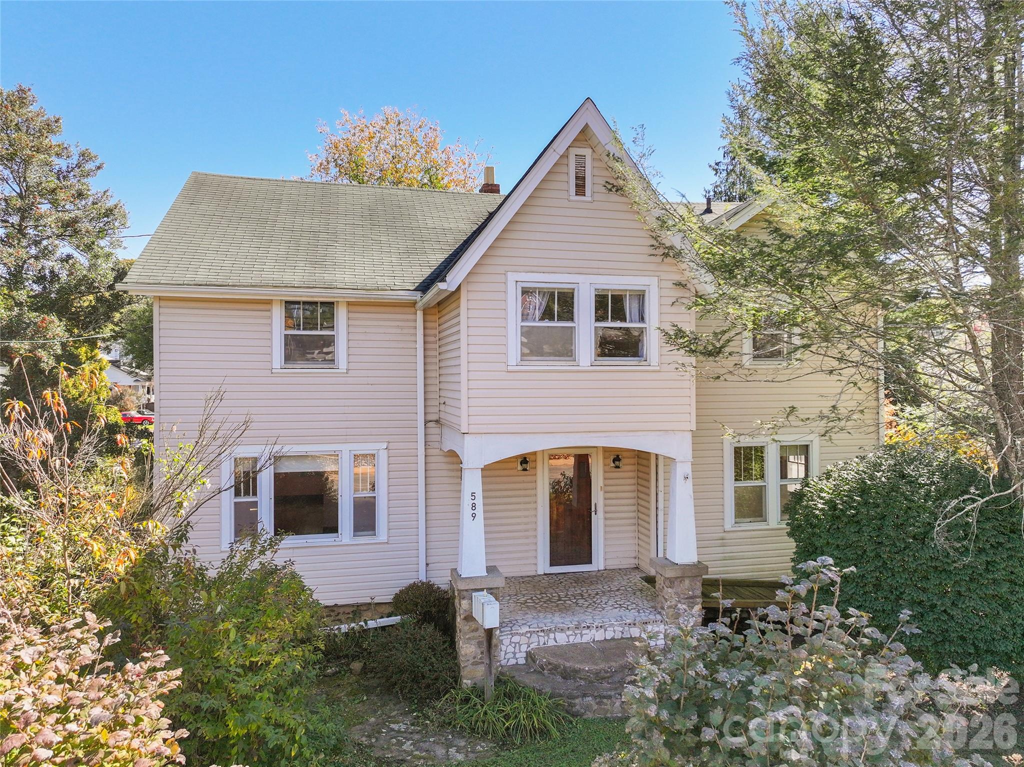 589 Pisgah Drive — photo