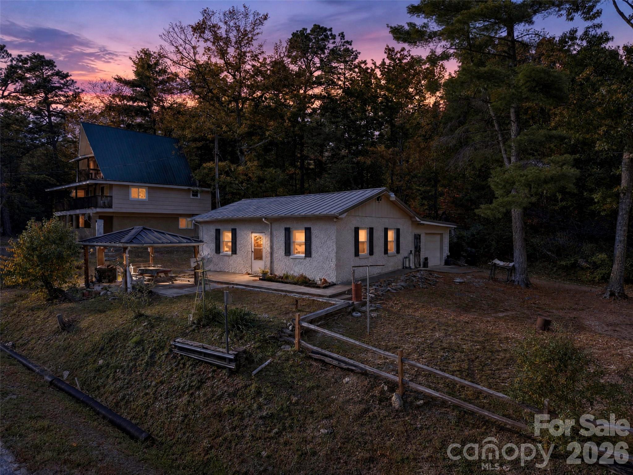 300 Doris Lisa View Drive — photo