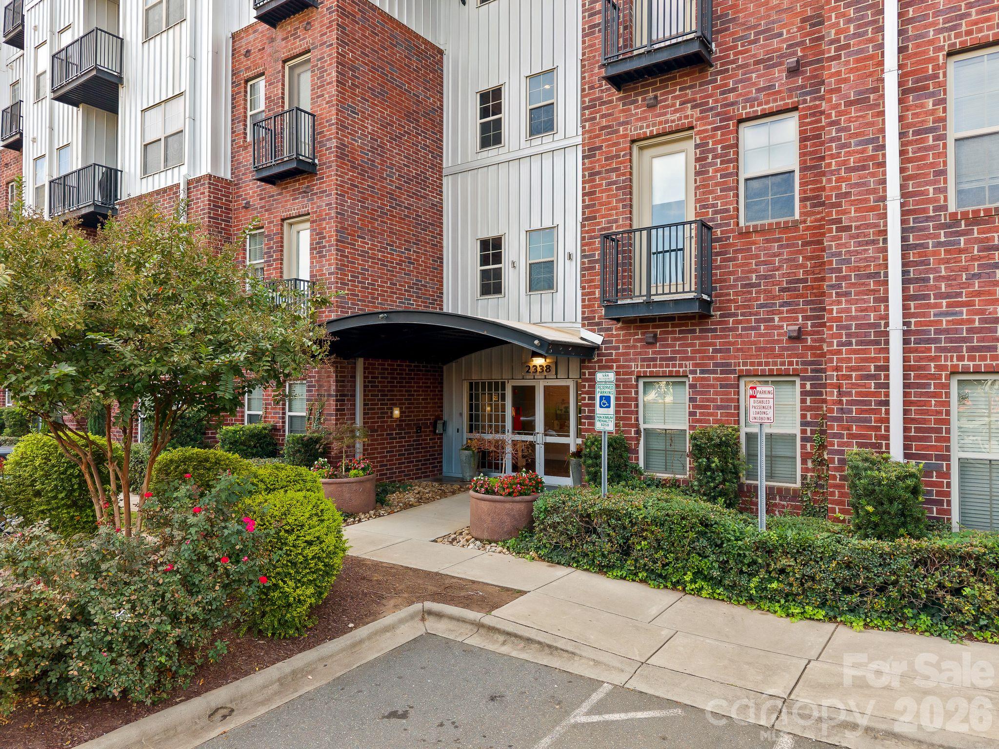2338 Yadkin Avenue Unit 207 — photo