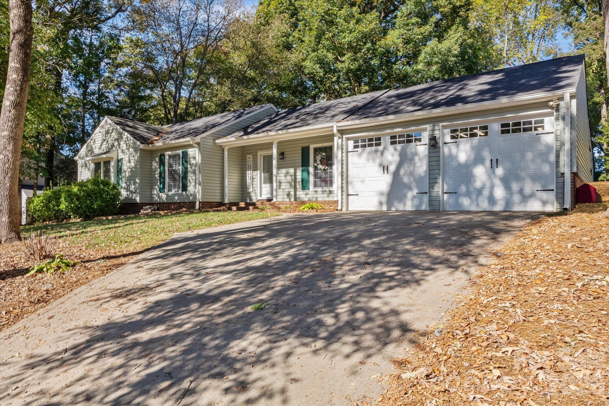 520 S Forest Lane — photo