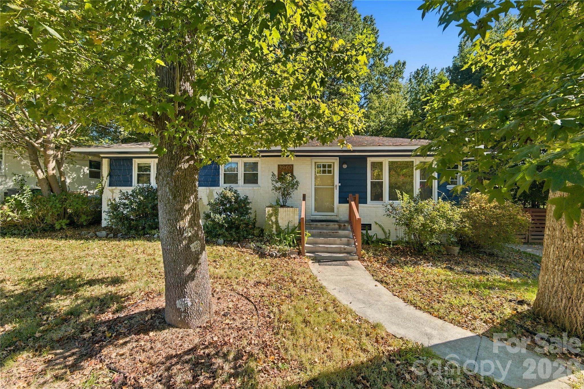 3900 Tipperary Place — photo
