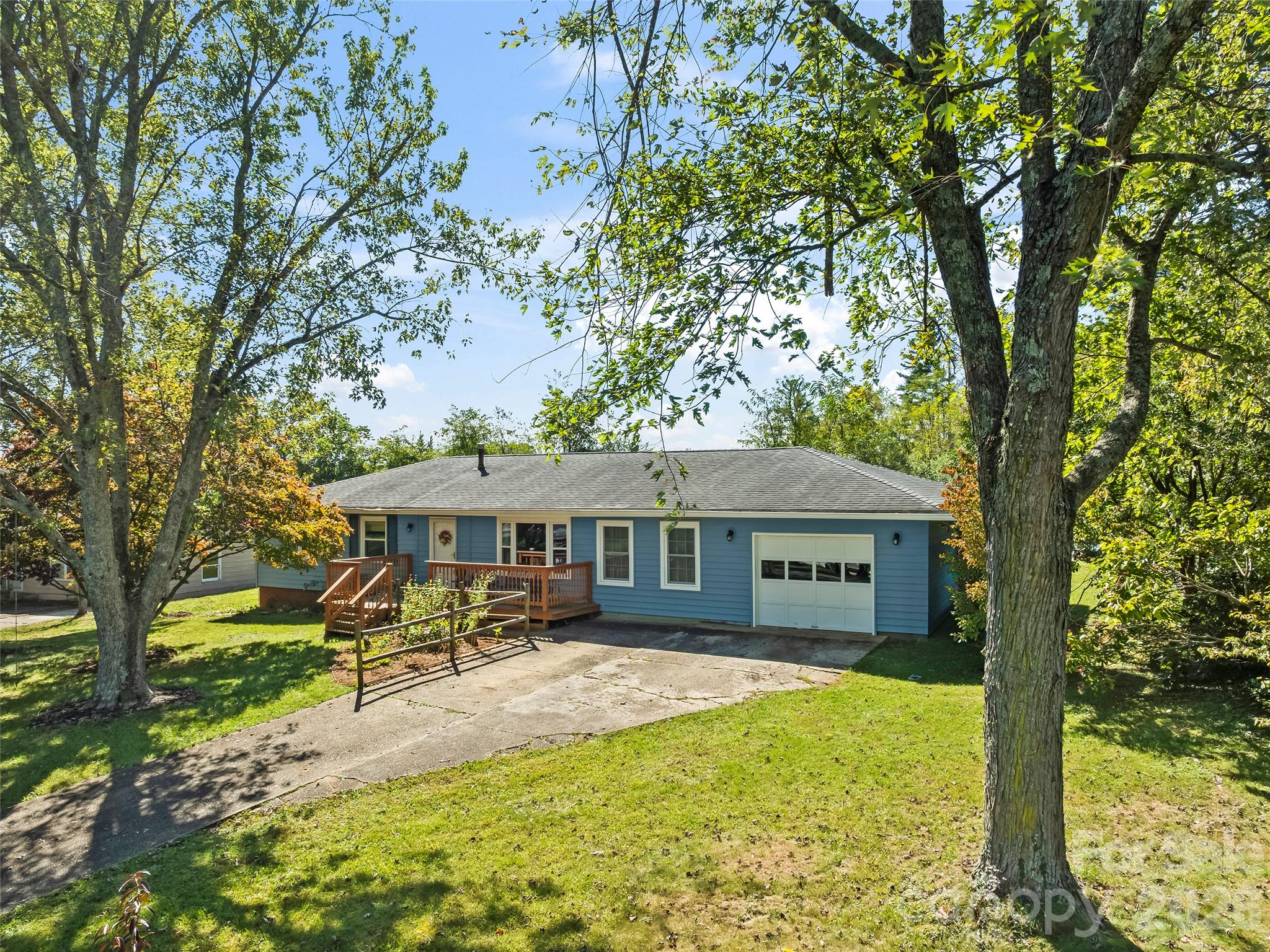 31 Southwicke Drive — photo