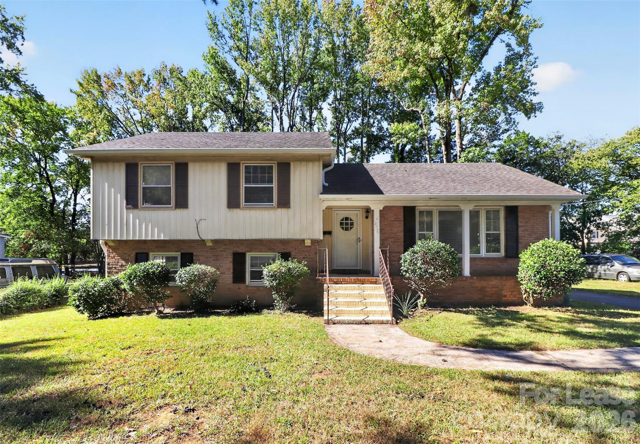 5200 Amity Place — photo