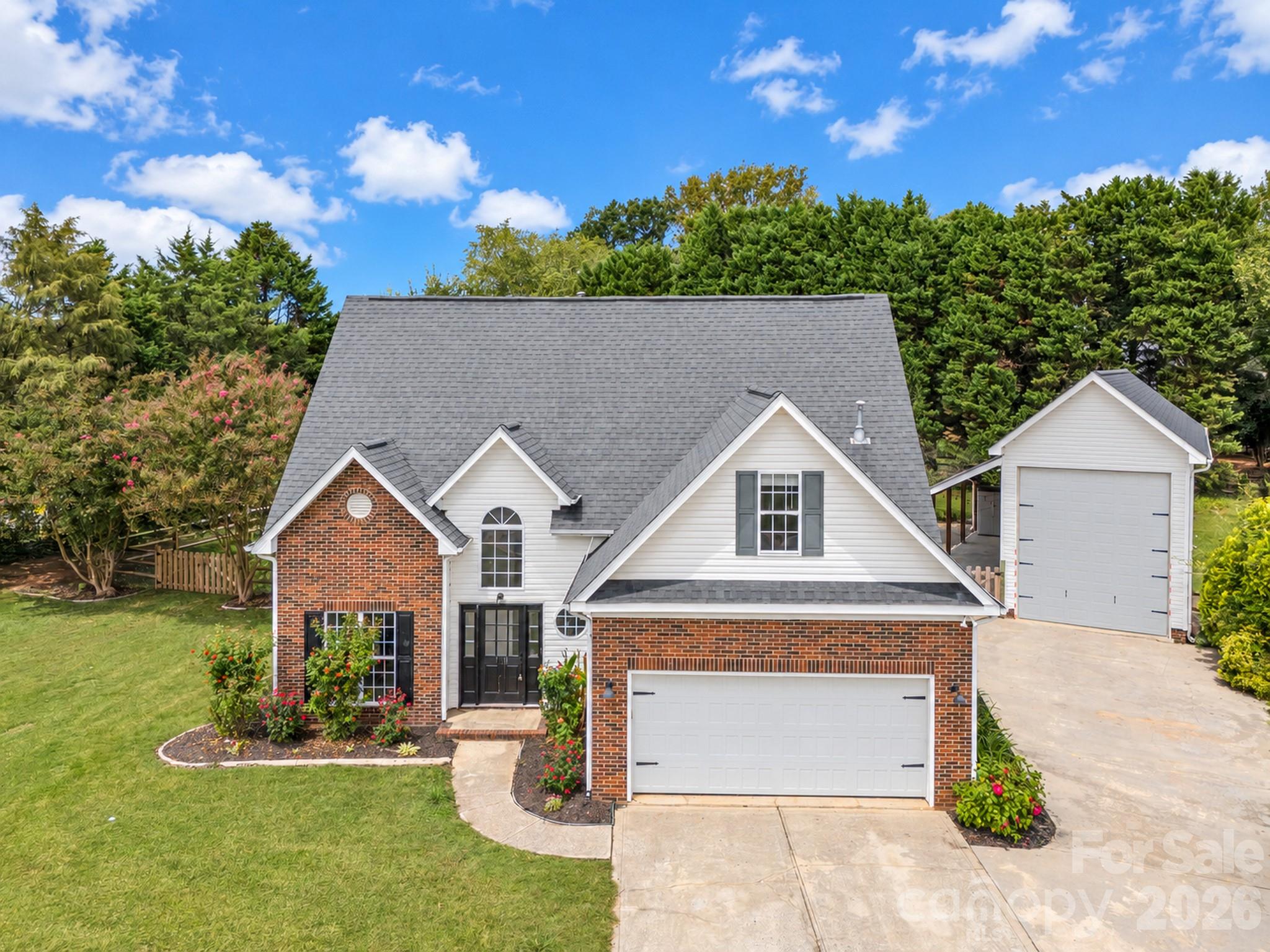 118 Breton Court — photo