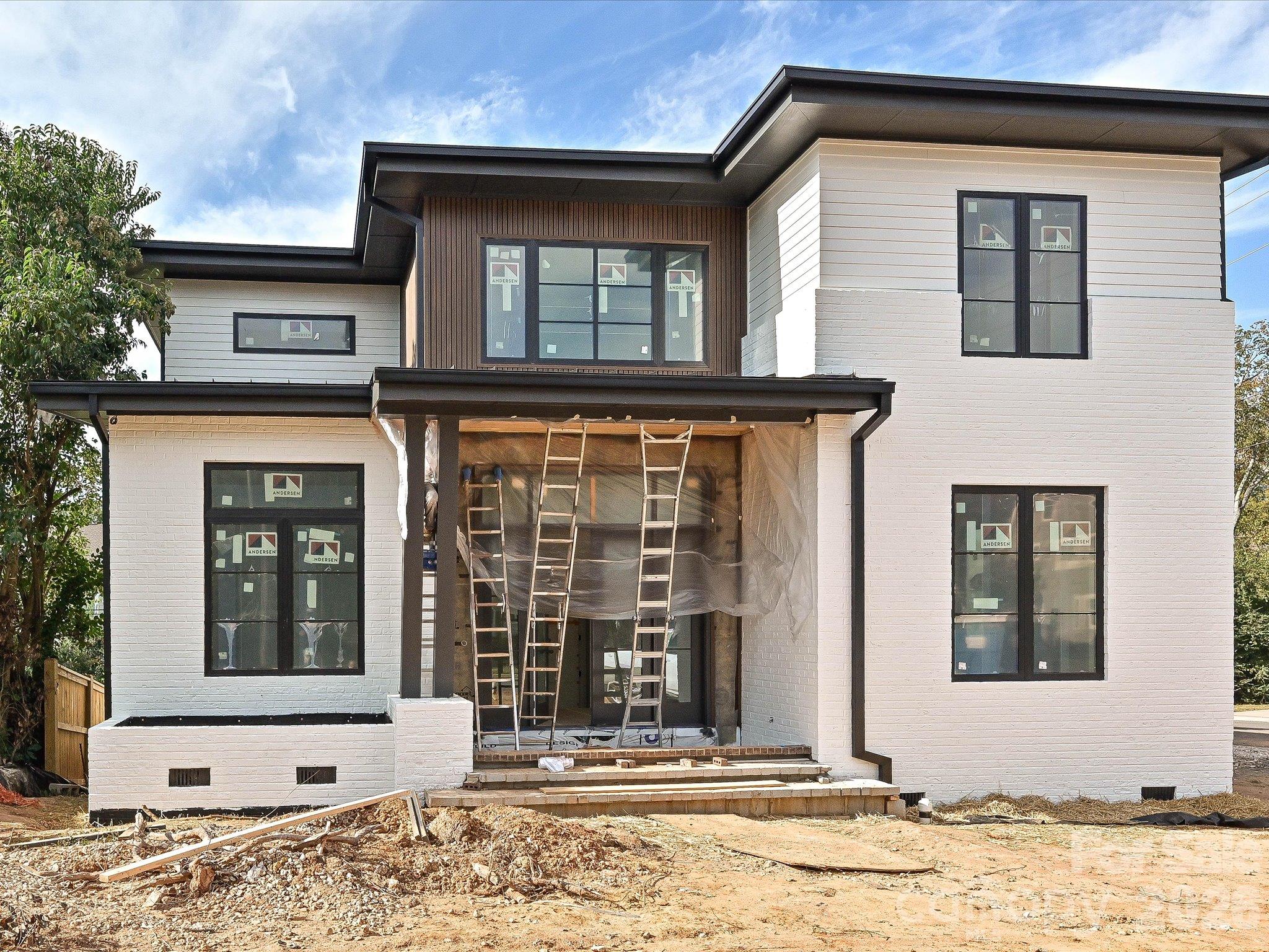 500 Melbourne Court — photo