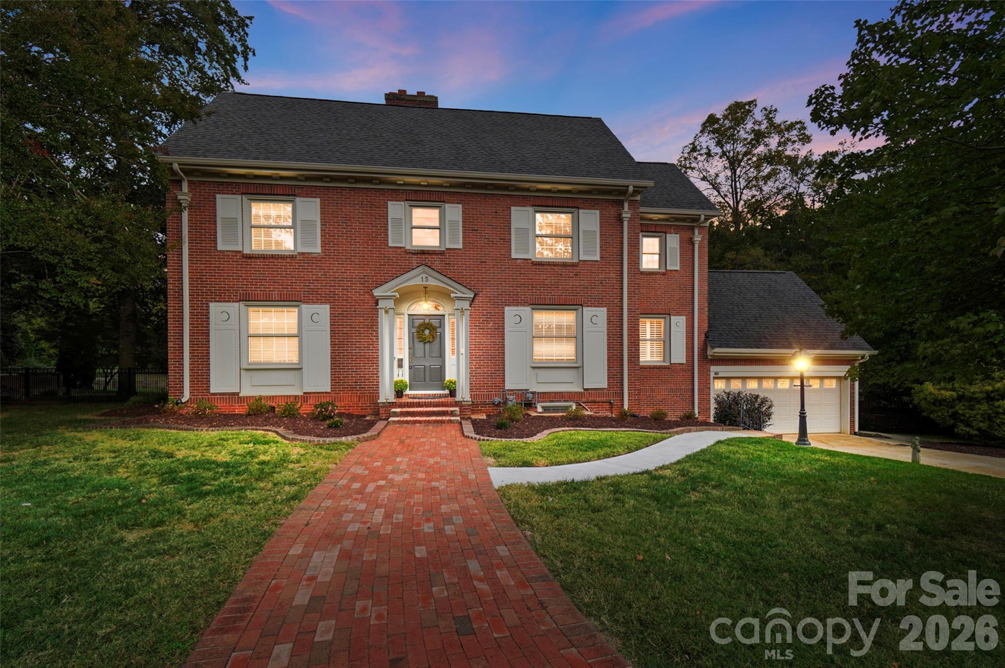 15 Circle Drive — photo