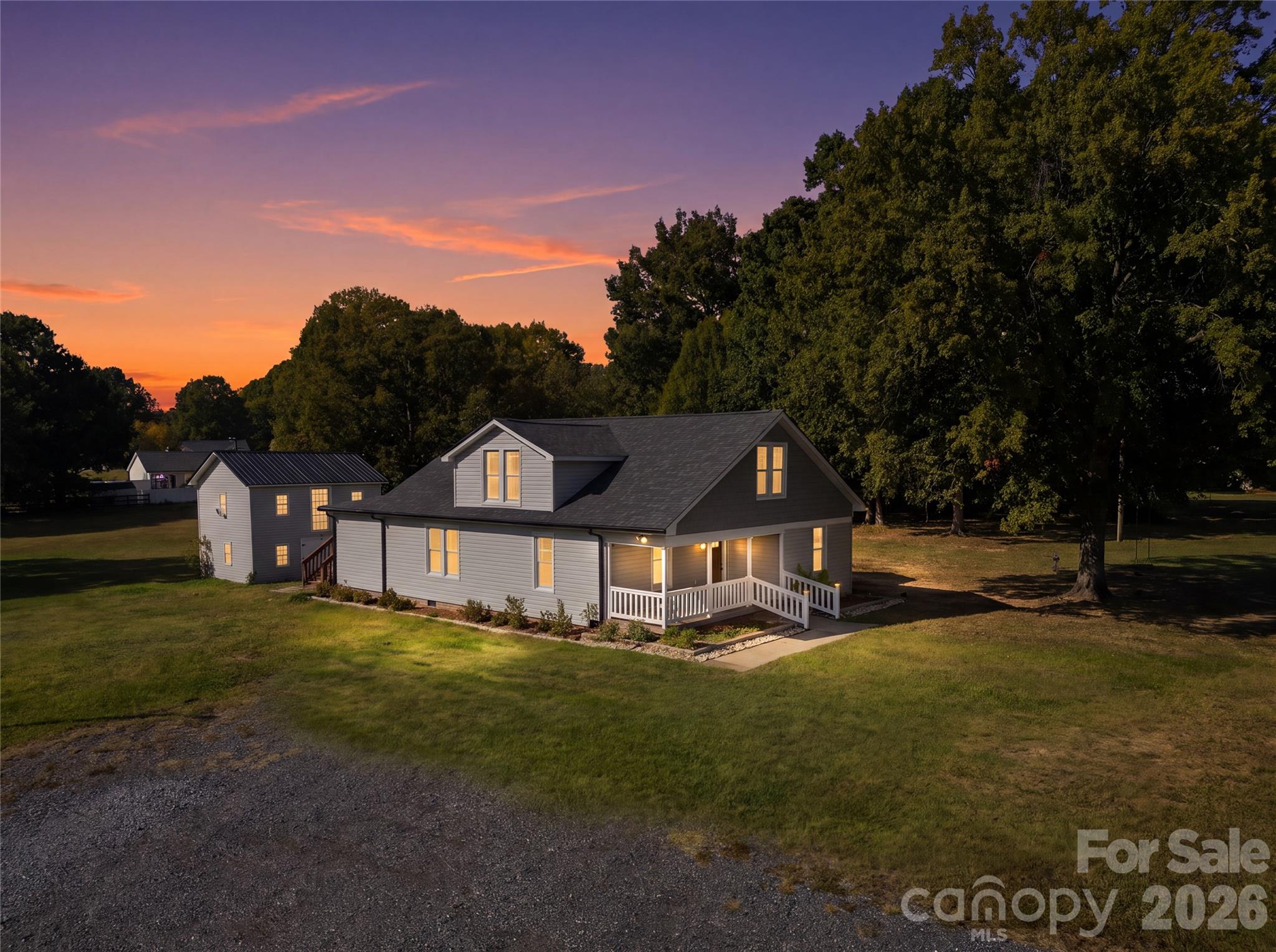609 Little Texas Road — photo