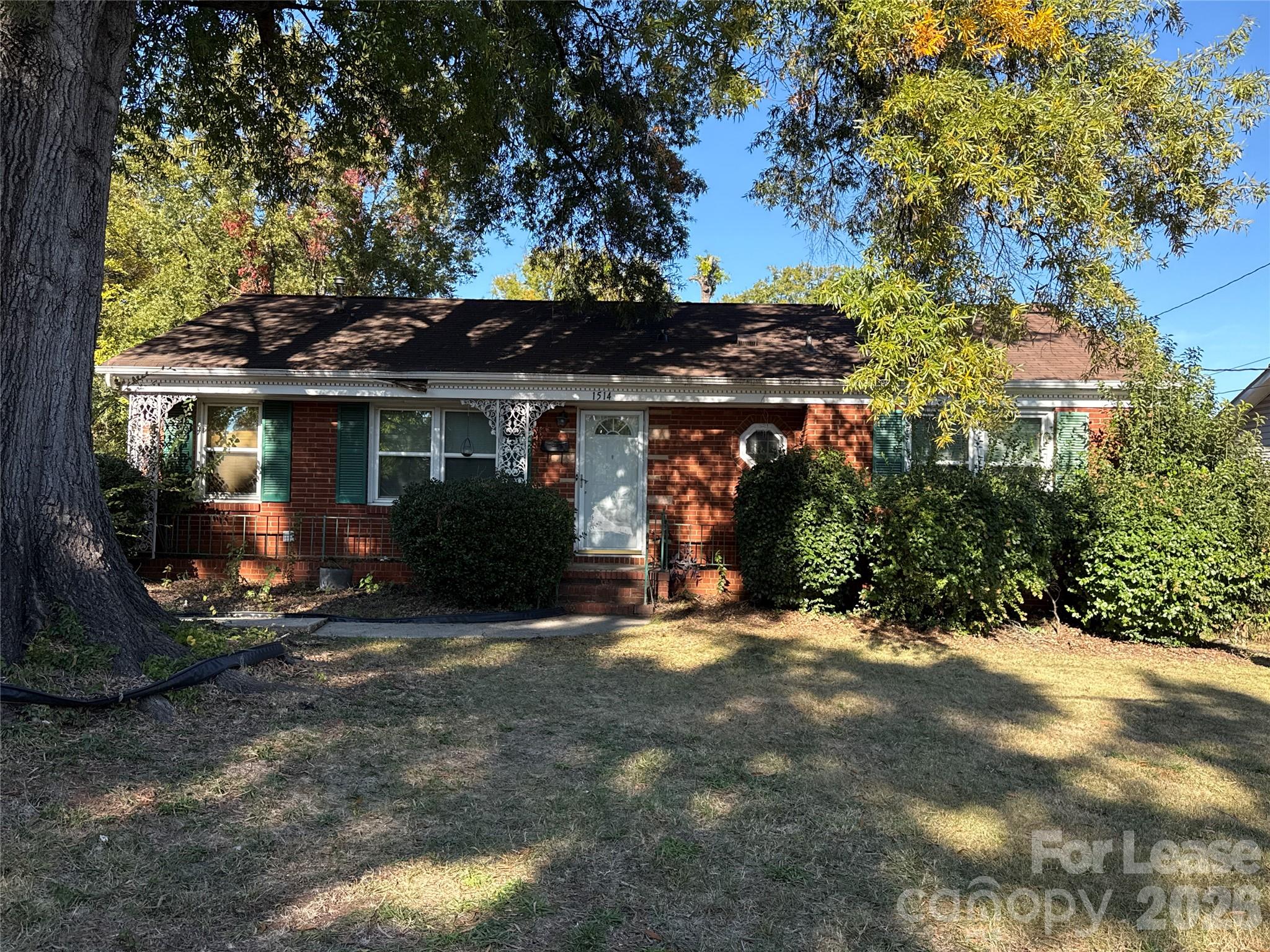 1514 Waddell Street — photo