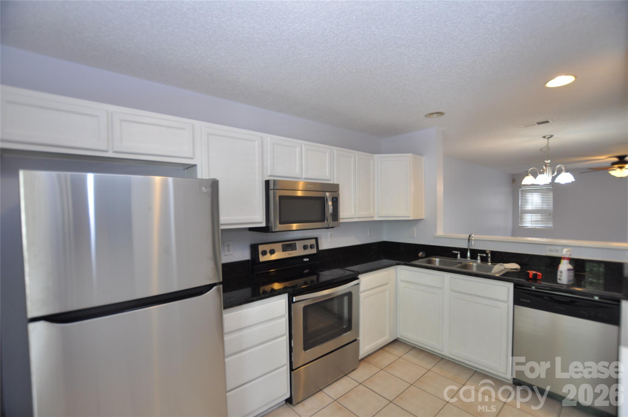 10144 Forest Landing Drive — photo